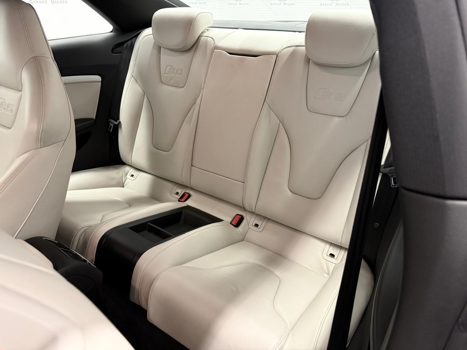 AUDI S5 Coupé 4.2 V8 FSI quattro T-Tronic-image-15