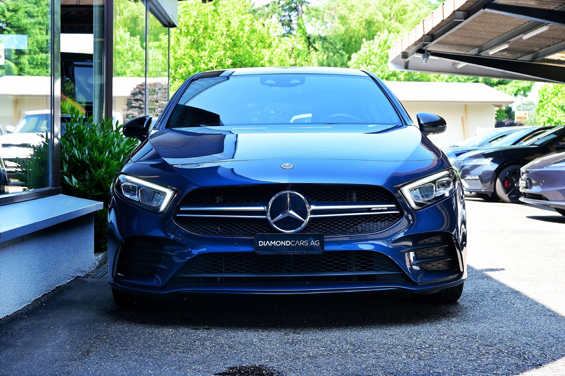 MERCEDES-BENZ A 35 AMG 4matic-showroom-element-1