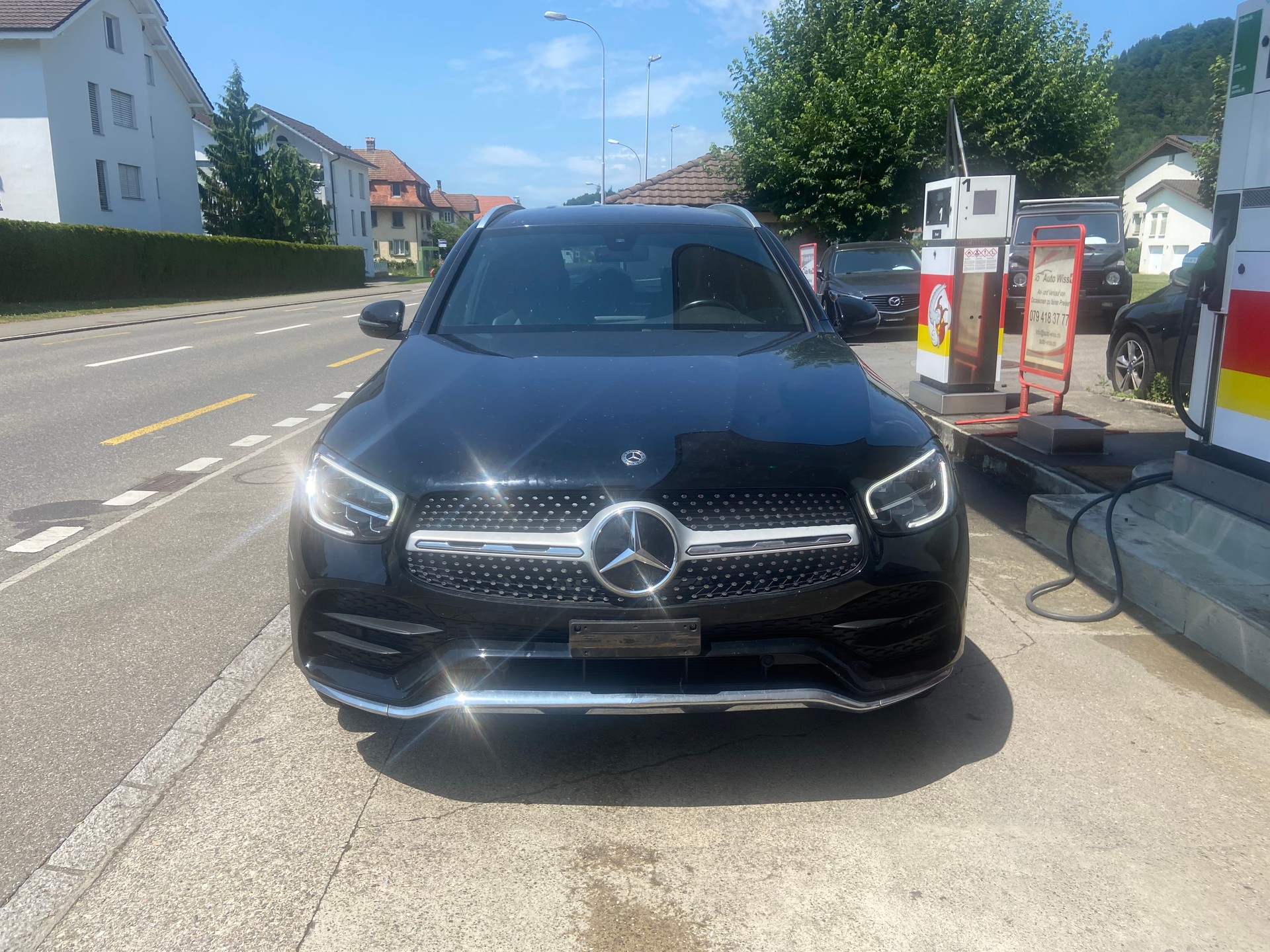 MERCEDES-BENZ GLC 300 d AMG Line 4Matic 9G-Tronic-showroom-element-1