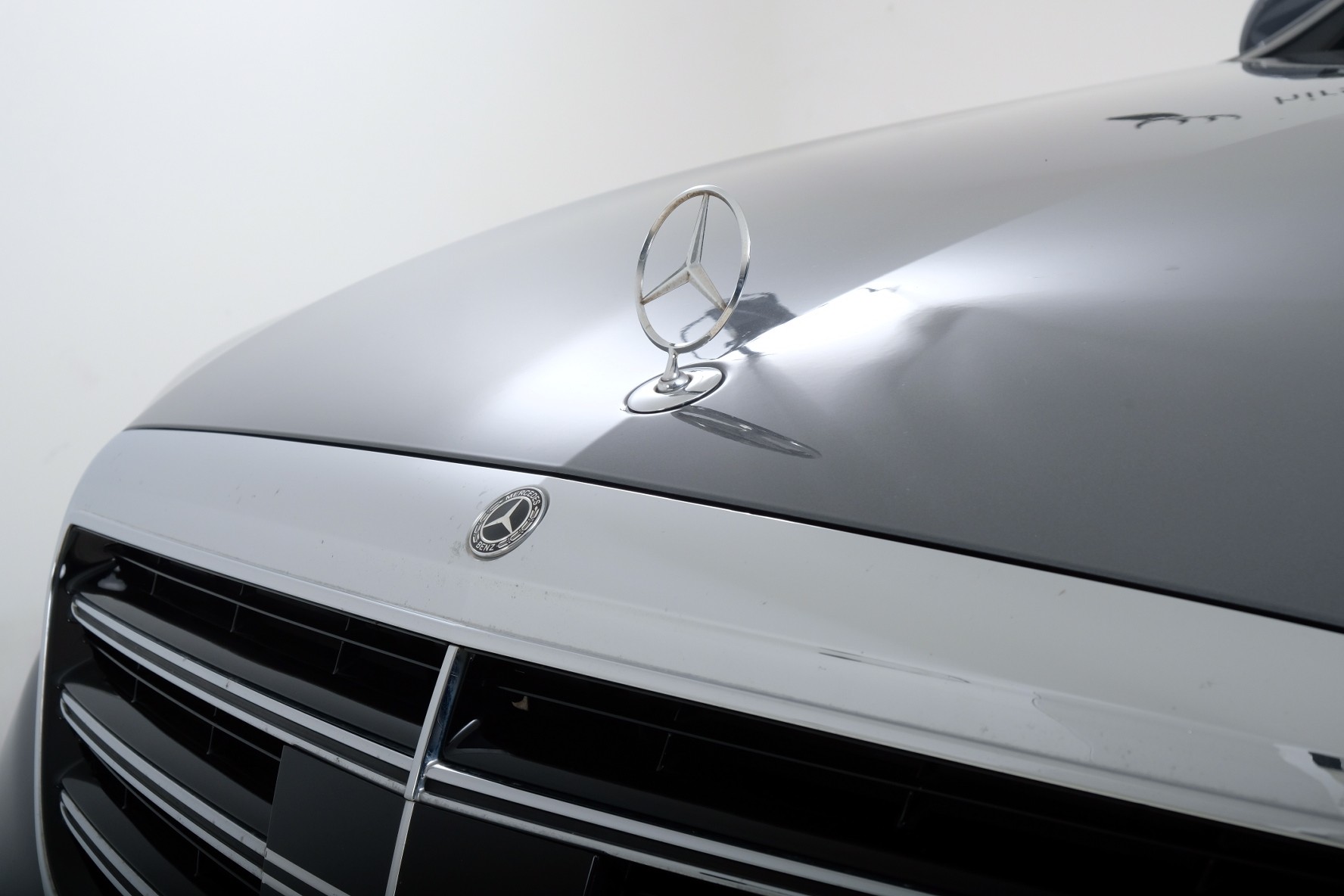 MERCEDES-BENZ E 300 Exclusive 9G-Tronic-showroom-element-2