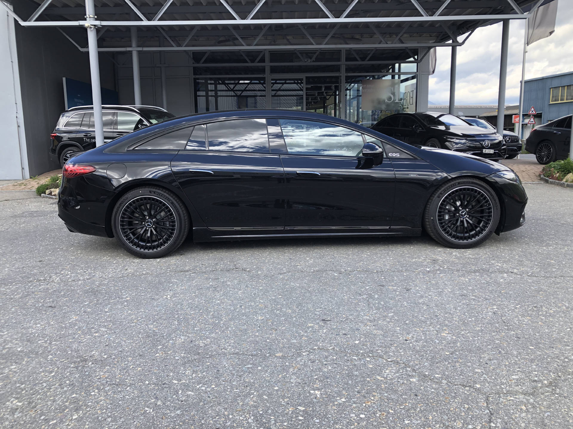 MERCEDES-BENZ EQS 53 AMG EQS 53 AMG 4matic++-showroom-element-1