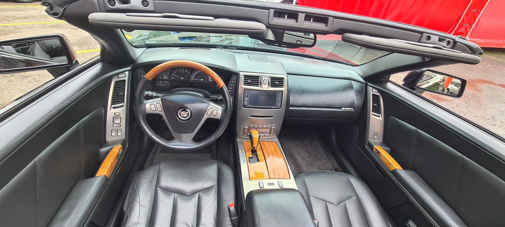 CADILLAC XLR 4.6 32V-image-23