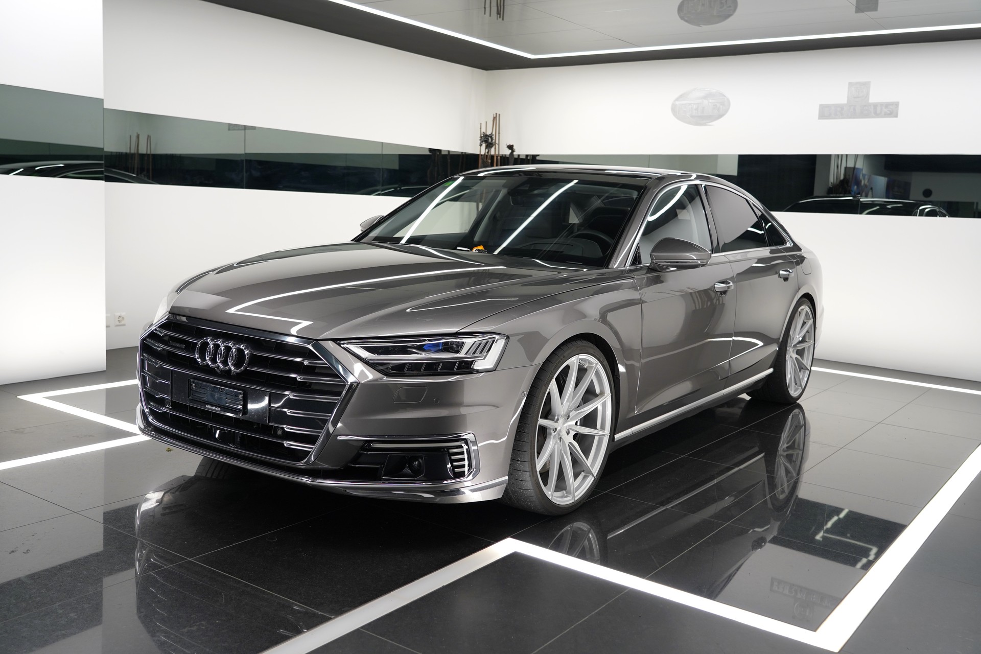 AUDI A8 60 TFSI e quattro
