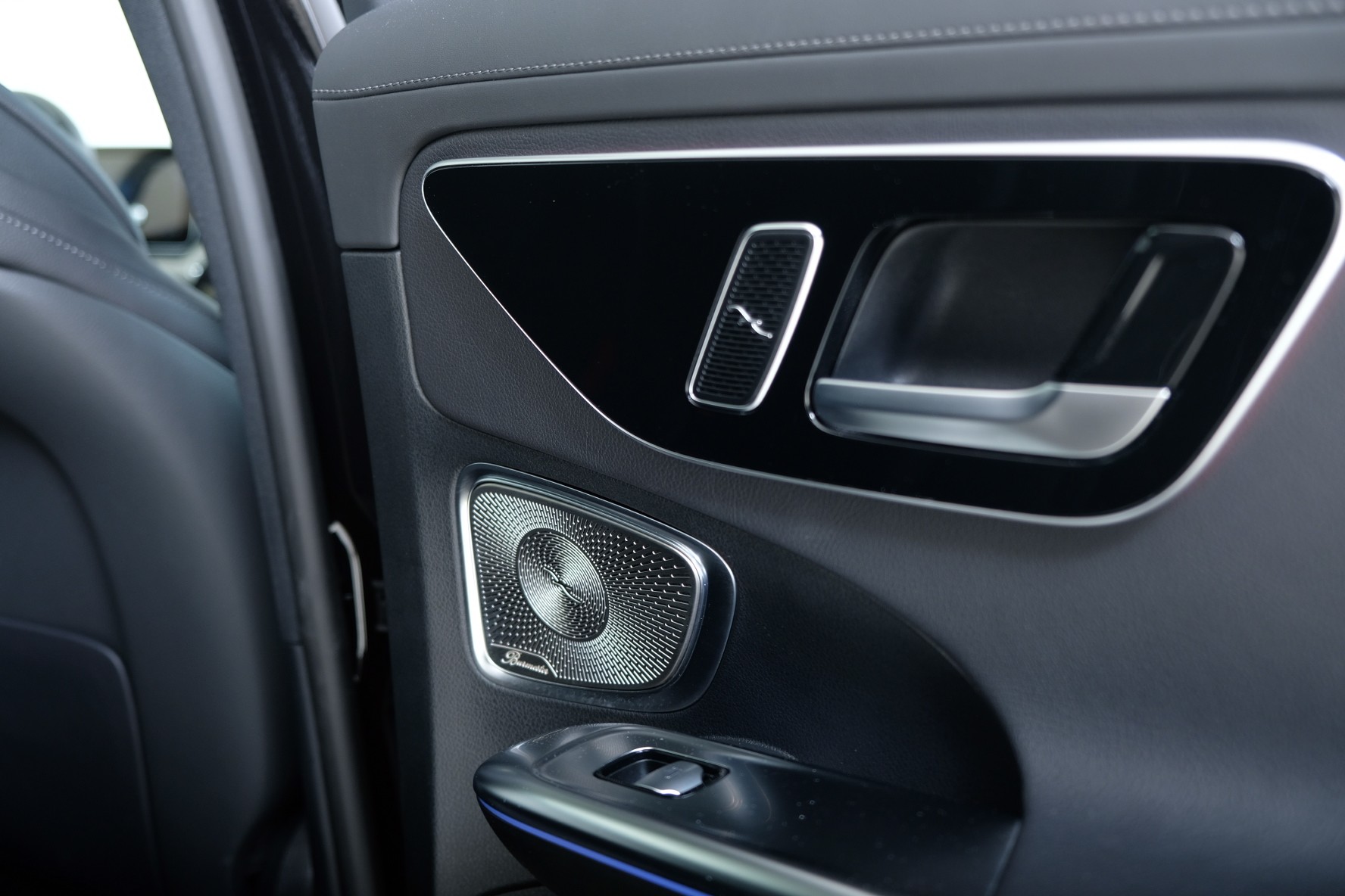MERCEDES-BENZ C 220 d 4 Matic-image-24