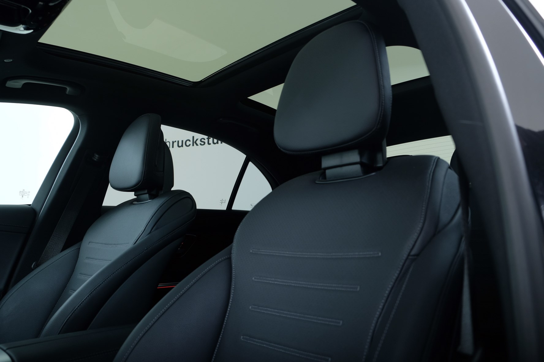 MERCEDES-BENZ C 220 d 4 Matic-image-7