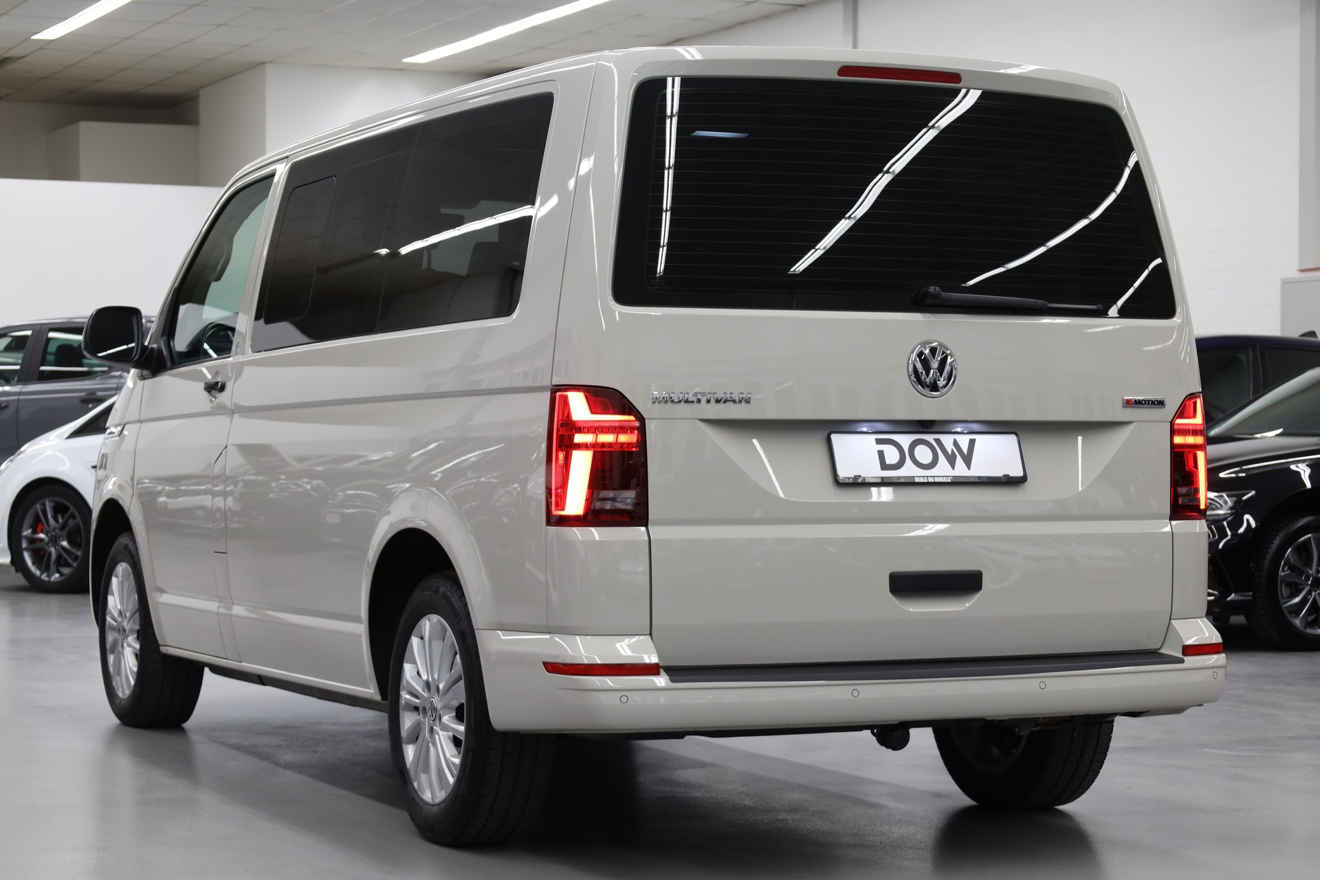 VW T6.1 Multivan 2.0 TDI 150 Trendline Liberty DSG 4m-showroom-element-3