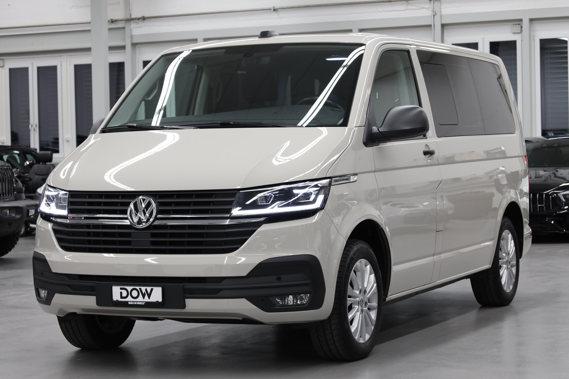 VW T6.1 Multivan 2.0 TDI 150 Trendline Liberty DSG 4m-showroom-element-2
