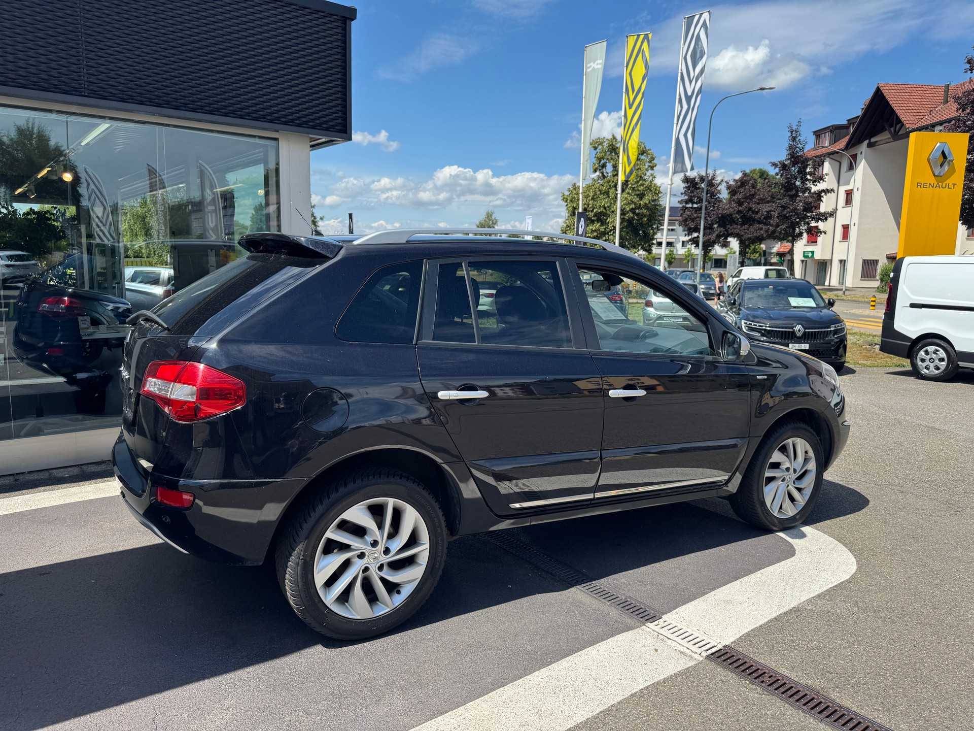 RENAULT Koleos 2.5 Swiss Edition 4x4 Automatic-showroom-element-1