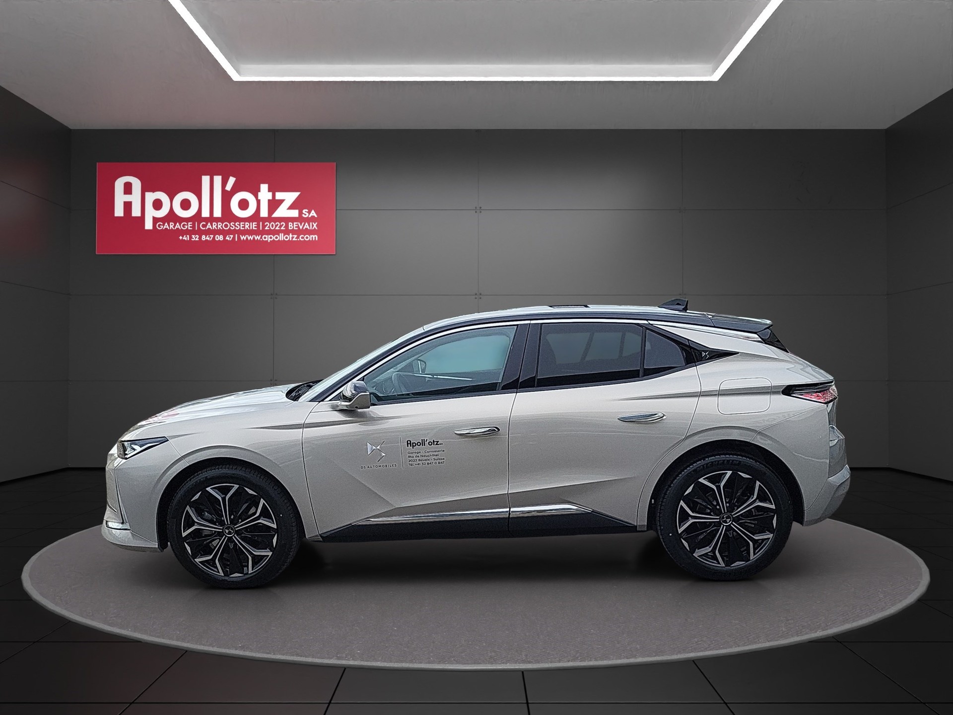 DS AUTOMOBILES DS4 1.6 E.T. Rivoli-showroom-element-1