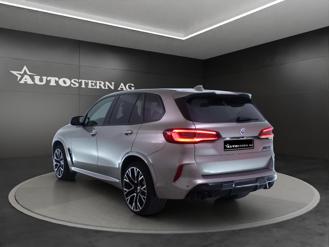 BMW X5M Competition Steptronic Competition-showroom-element-3