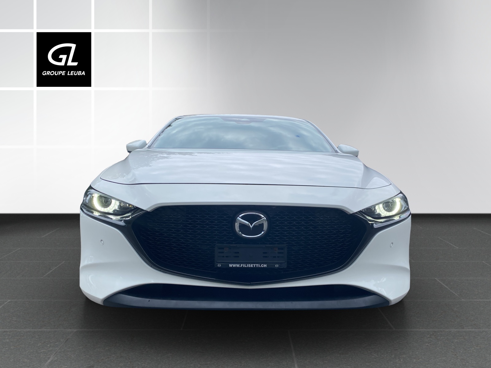 MAZDA 3 Hatchback SKYACTIV-X M Hybrid 180 Revolution AWD Automat-showroom-element-1