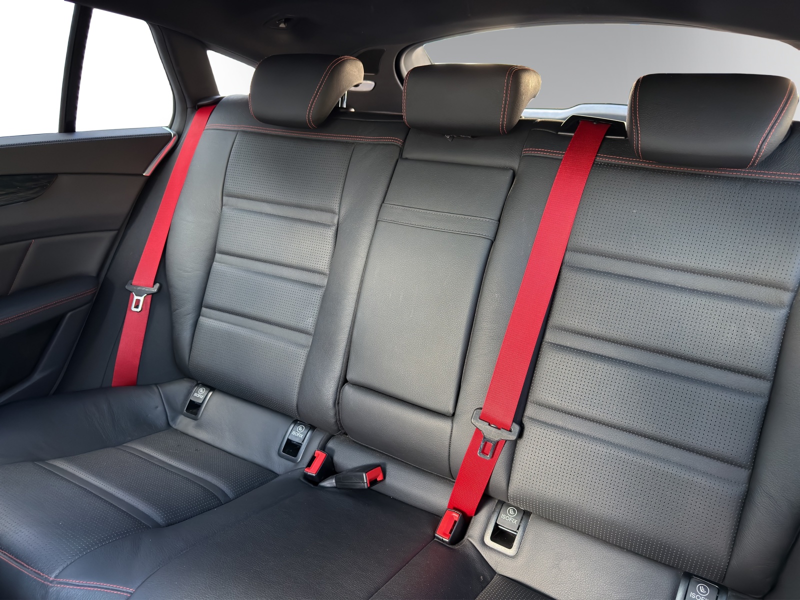 Image MERCEDES-BENZ CLS-500 CLS 500 4Matic