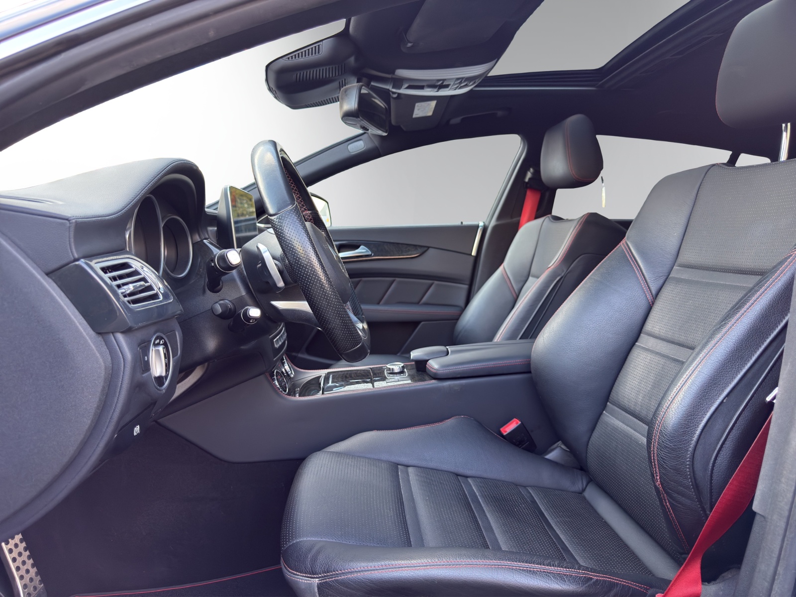 Image MERCEDES-BENZ CLS-500 CLS 500 4Matic