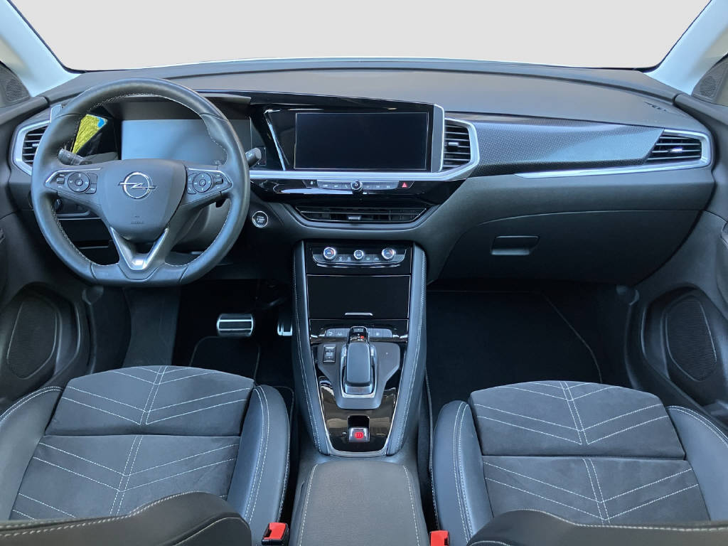 OPEL Grandland 1.6 Hybrid4 Ultimate Automatik-image-19