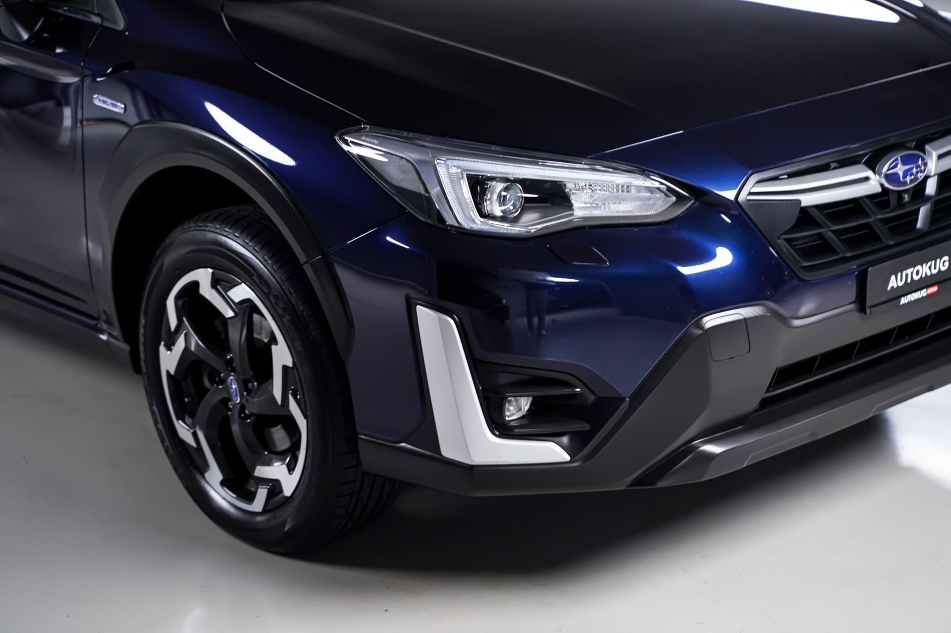 SUBARU XV 2.0 e-Boxer Luxury AWD Lineartronic-showroom-element-3