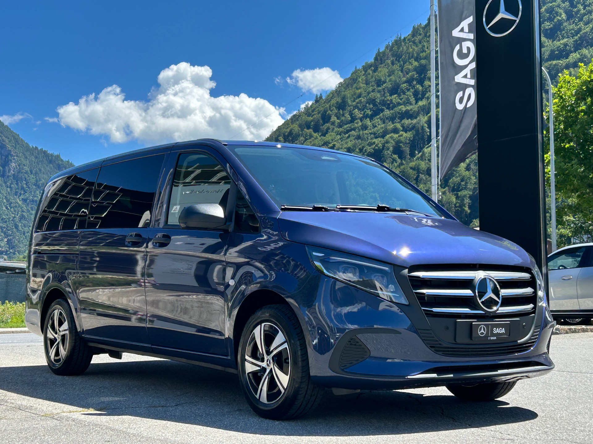 MERCEDES-BENZ Vito 116 CDI Tourer Select Family 4Matic