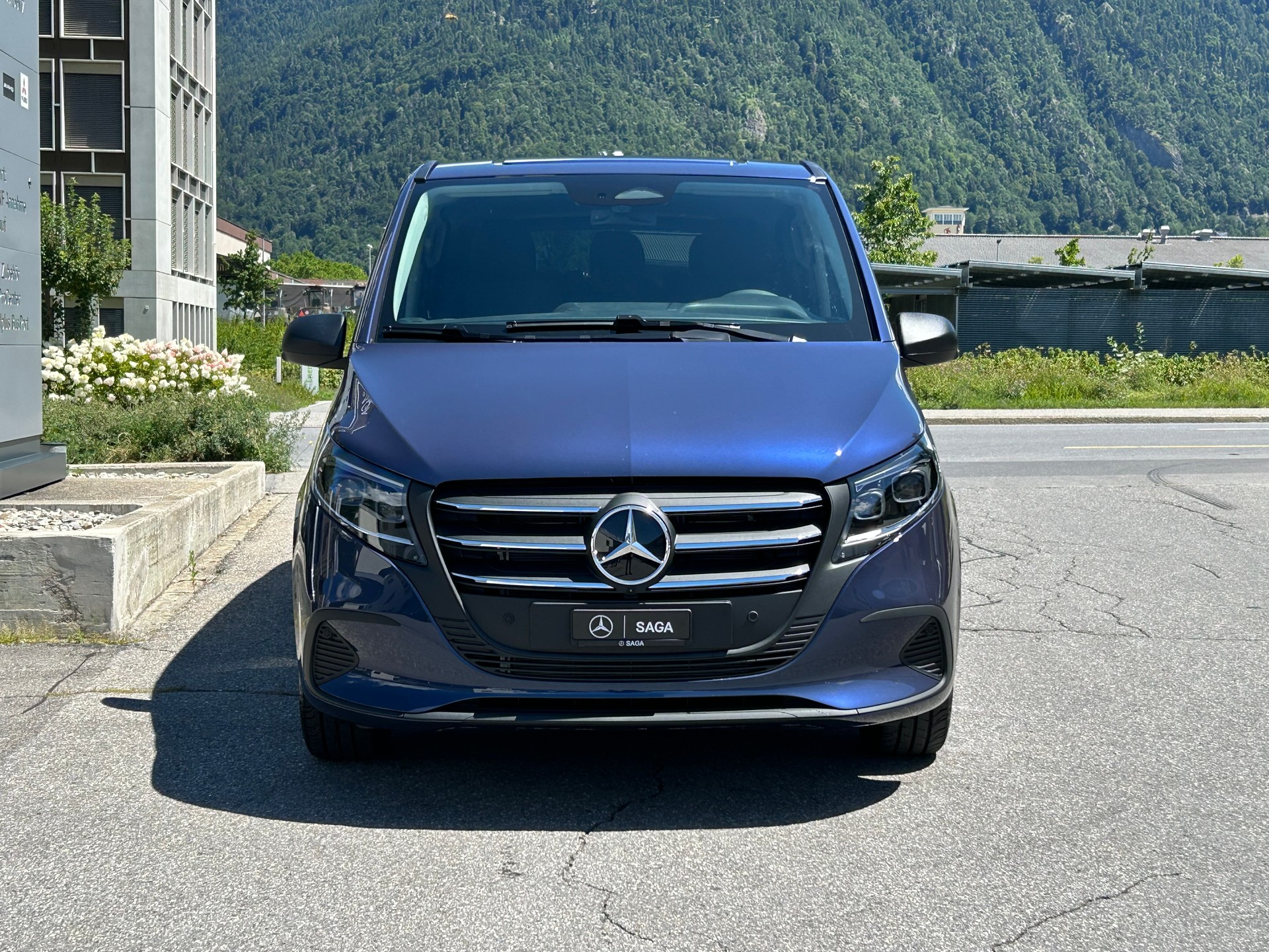 MERCEDES-BENZ Vito 116 CDI Tourer Select Family 4Matic-showroom-element-1