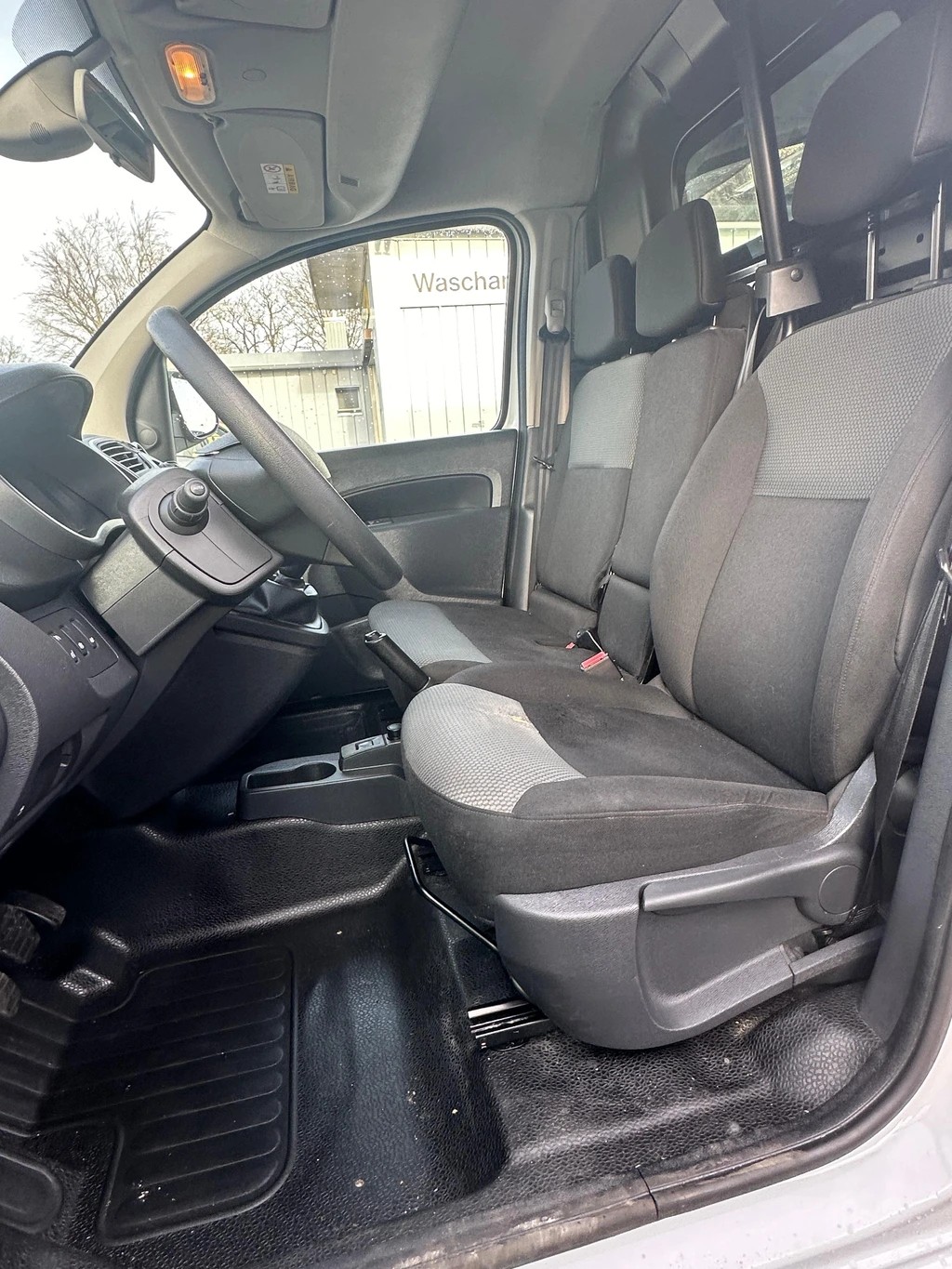 RENAULT Kangoo Medium dCi 90 ENERGY Business ** 3-Plätzer ** mit ...