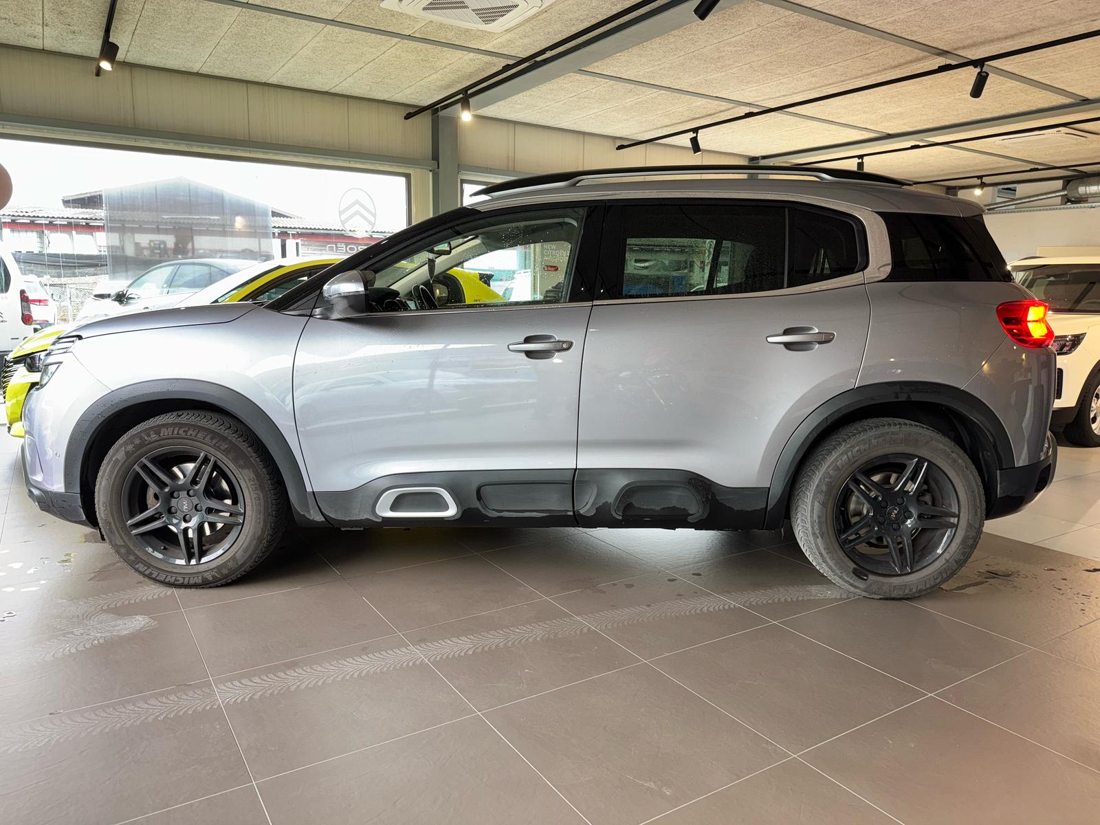CITROEN C5 Aircross 1.6i Shine EAT8-showroom-element-1