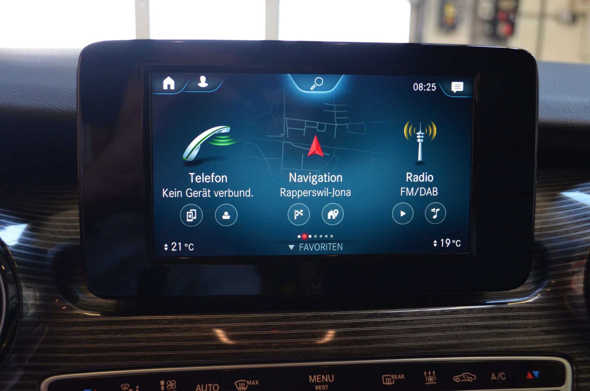 MERCEDES-BENZ V 250 d lang Avantgarde 4Matic G-Tronic-image-13
