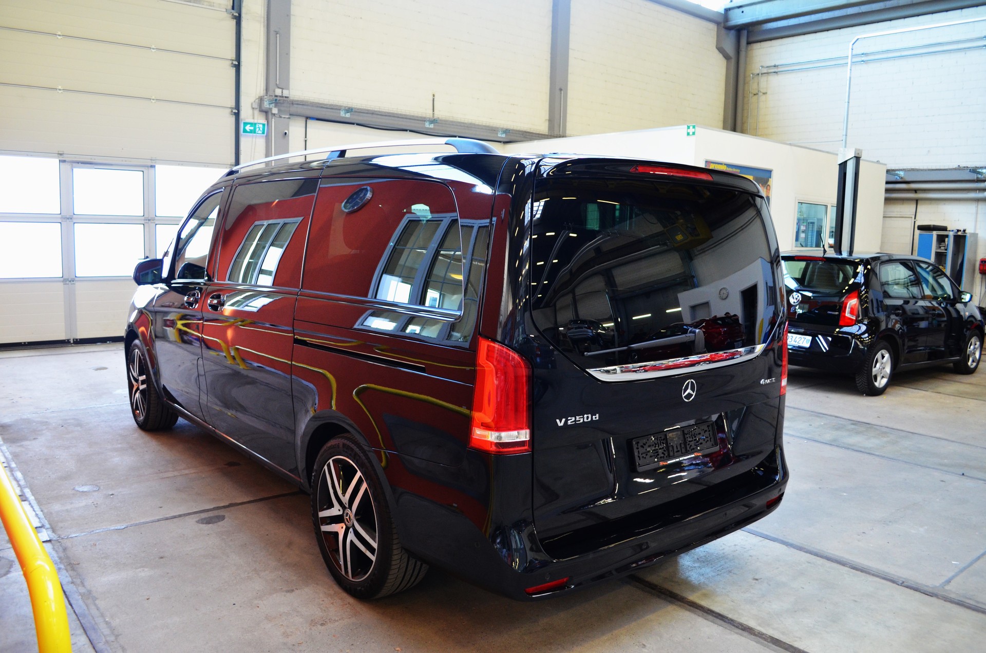 MERCEDES-BENZ V 250 d lang Avantgarde 4Matic G-Tronic-image-6