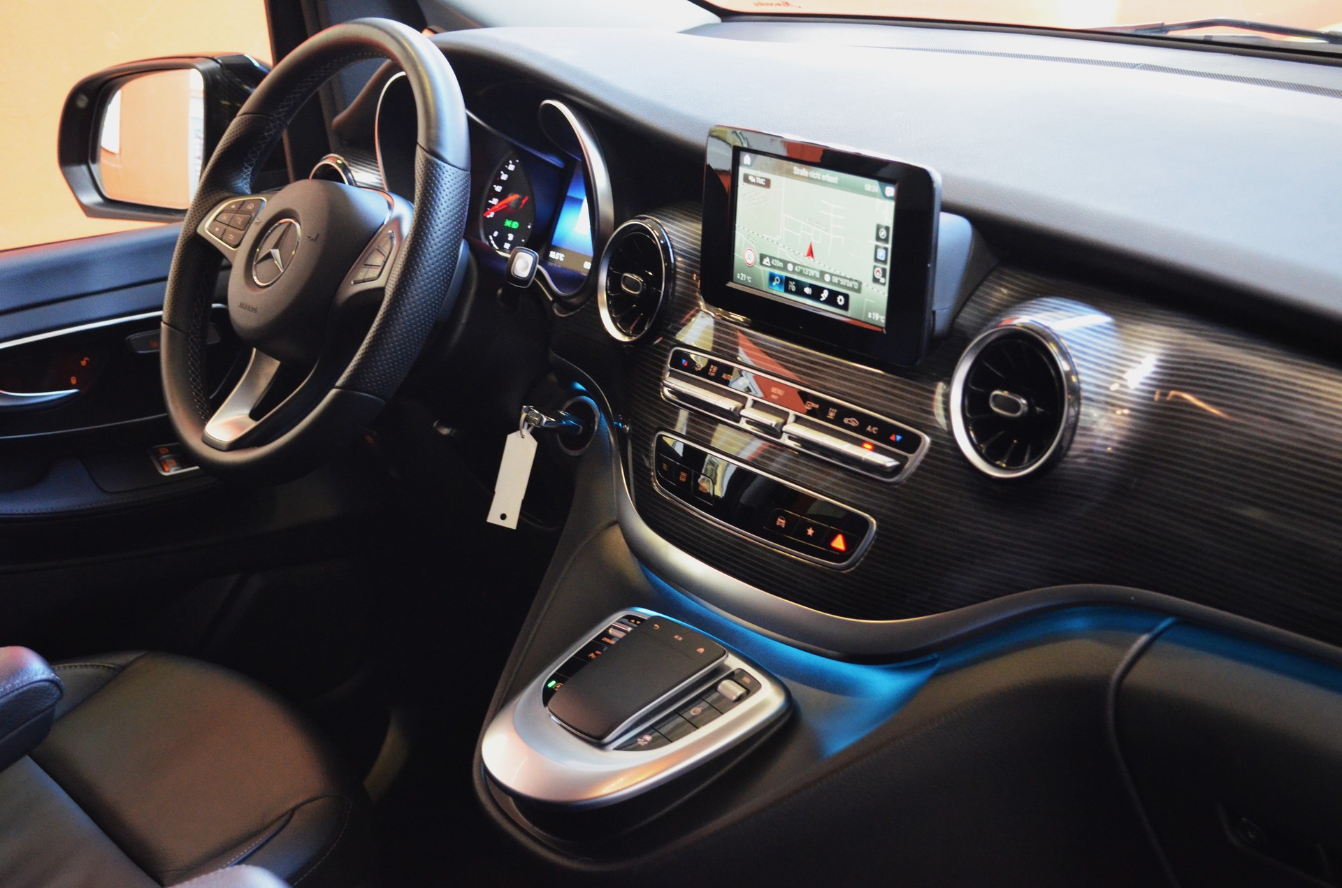 MERCEDES-BENZ V 250 d lang Avantgarde 4Matic G-Tronic-image-9