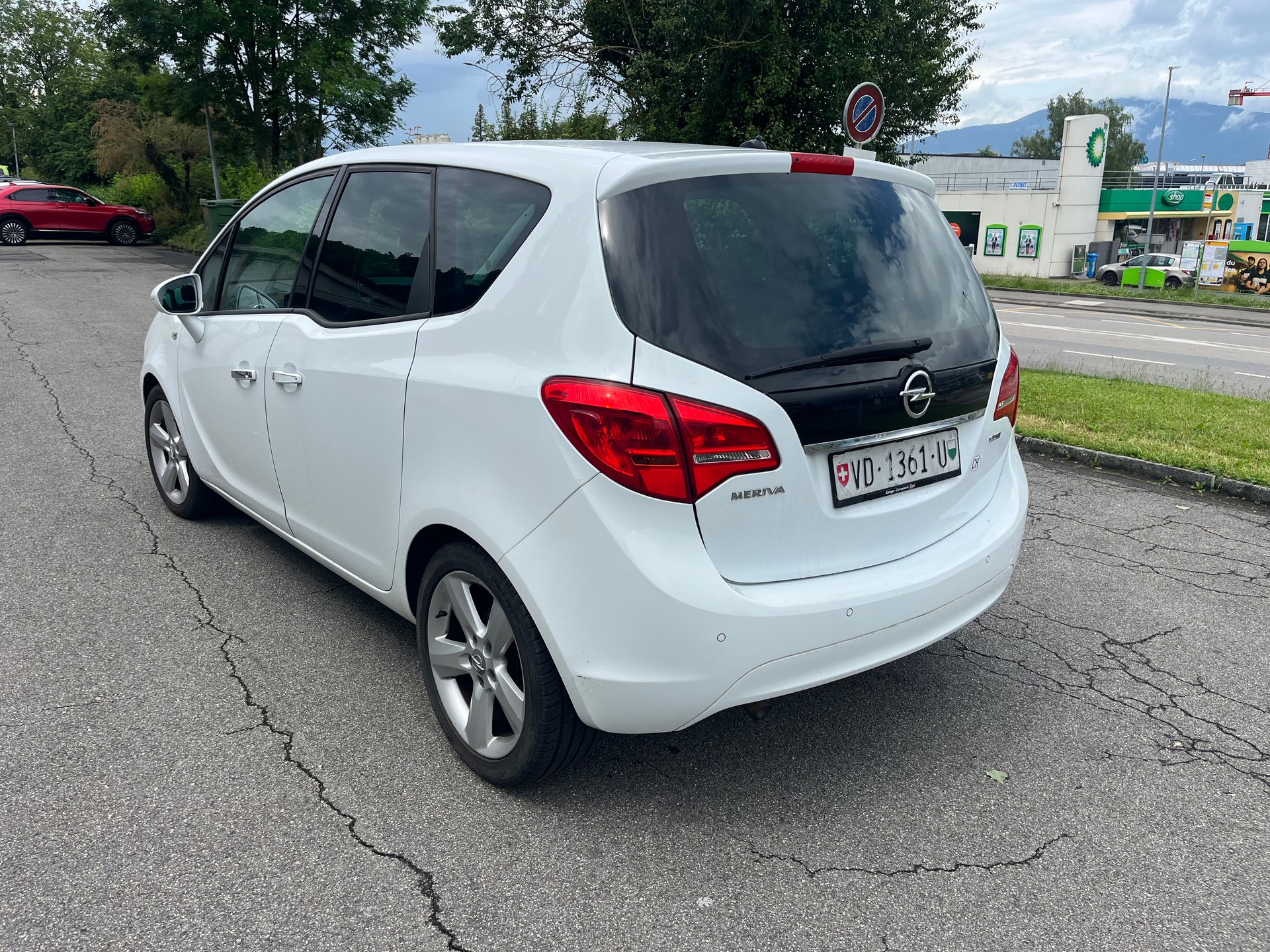 OPEL Meriva 1.7 CDTi Anniversary Edition Automatic-image-4