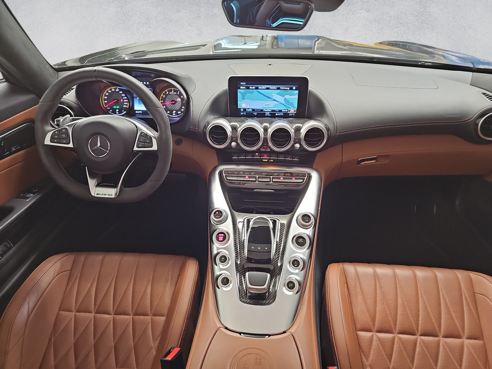 MERCEDES-BENZ AMG GT C Roadster Speedshift DCT-image-4