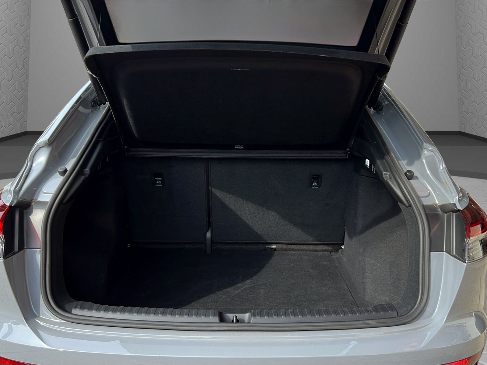 AUDI Q4 Sportback e-tron 50 quattro-image-13