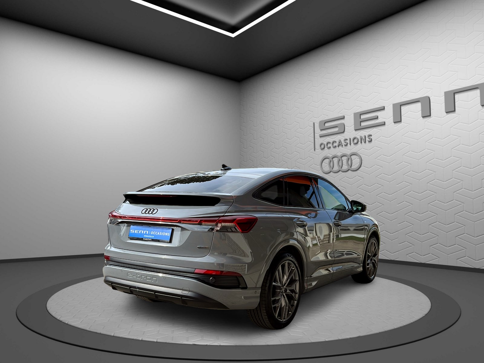 AUDI Q4 Sportback e-tron 50 quattro-showroom-element-2