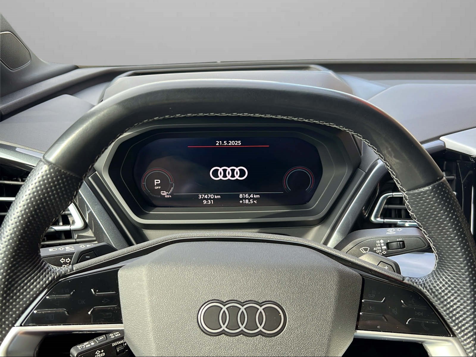 AUDI Q4 Sportback e-tron 50 quattro-image-8