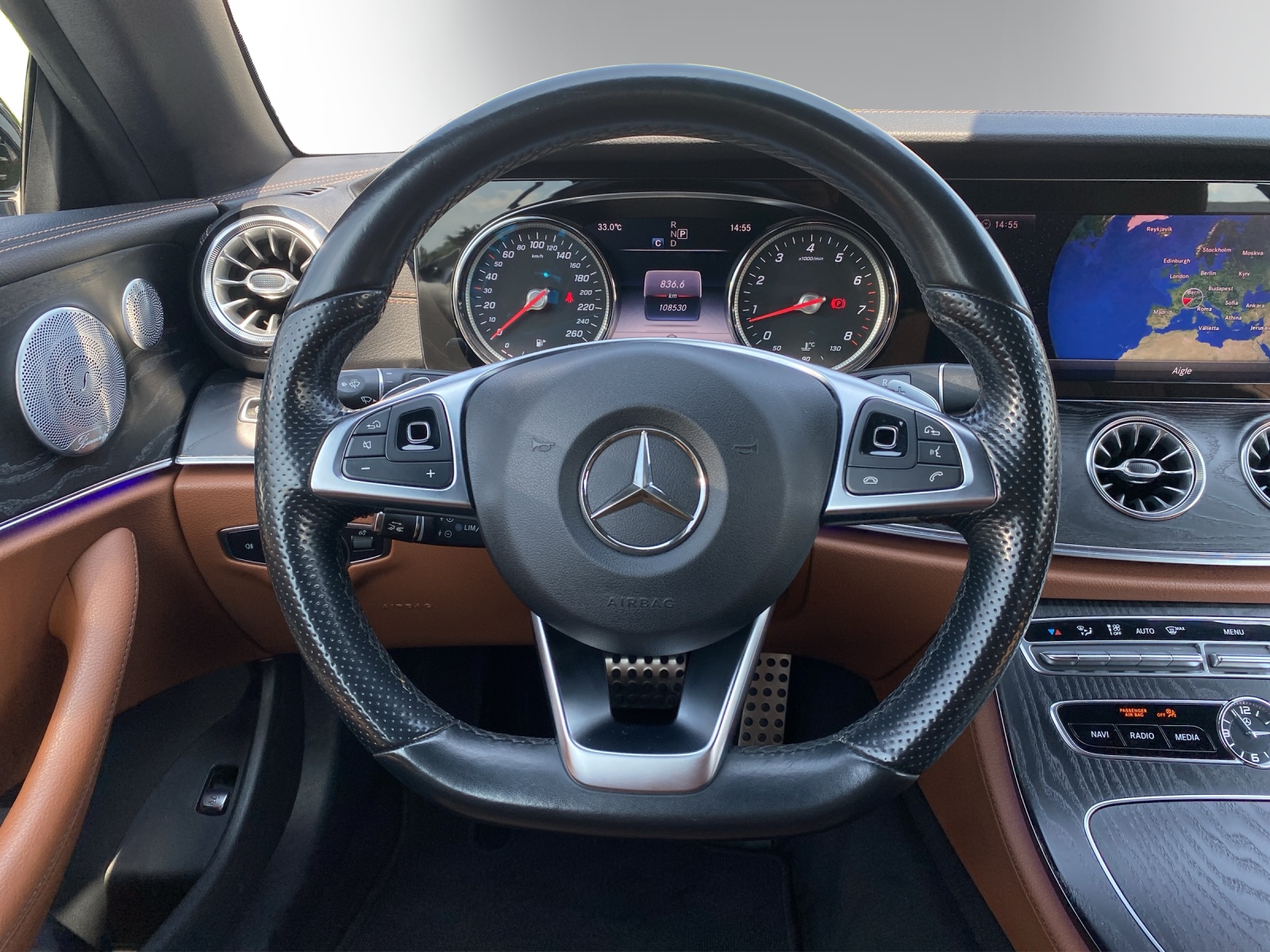 Image MERCEDES-BENZ E-400 E 400 AMG Line 4 Matic