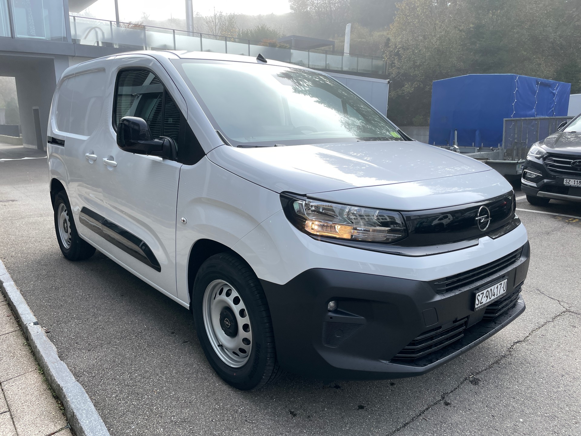 OPEL Combo-e 50 kWh Cargo-showroom-element-2