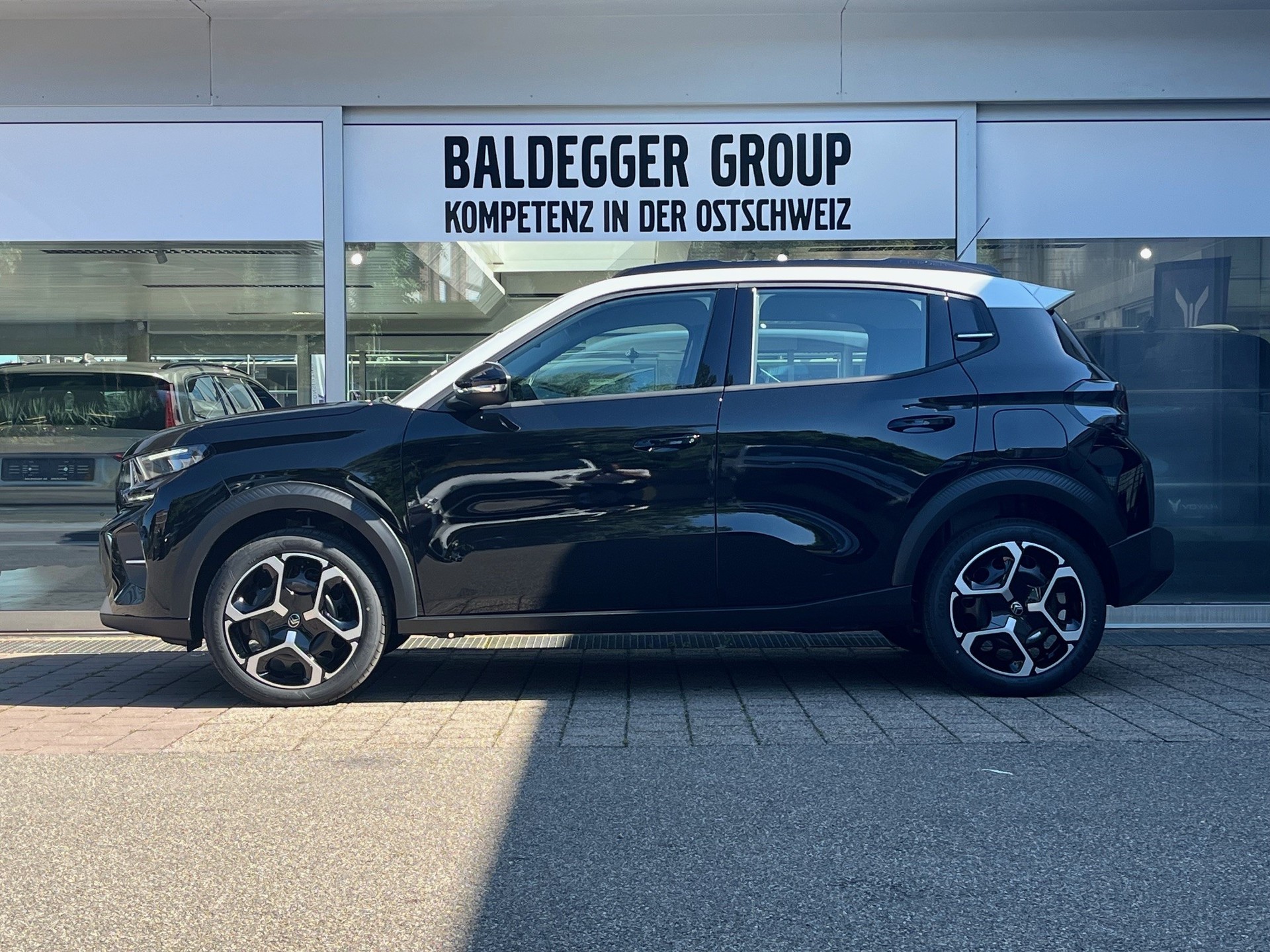 CITROEN C3 1.2 Hybrid You+-showroom-element-1