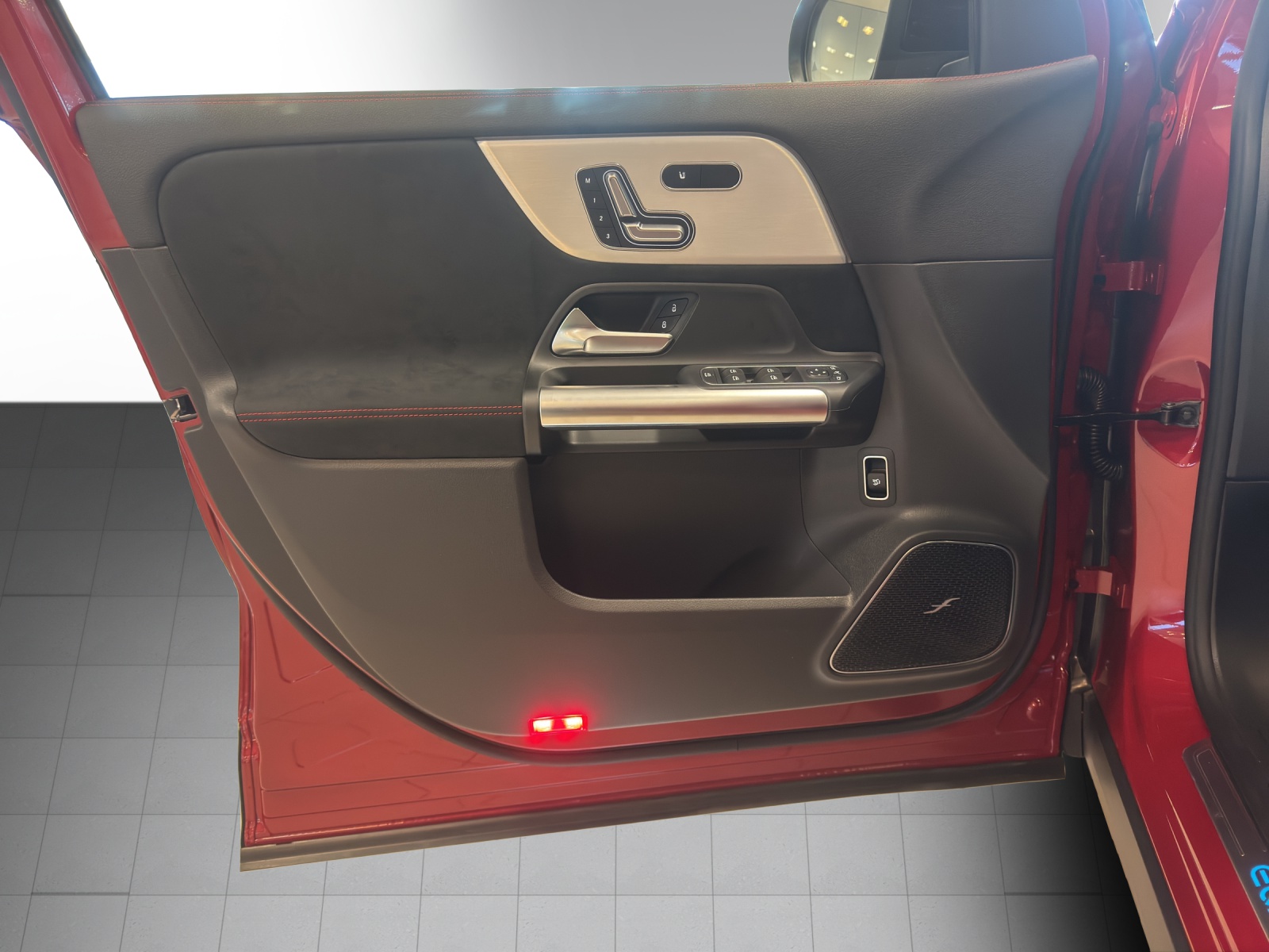 Image MERCEDES-BENZ EQA-350 EQA 350 66,5 kWh 4Matic Excellence