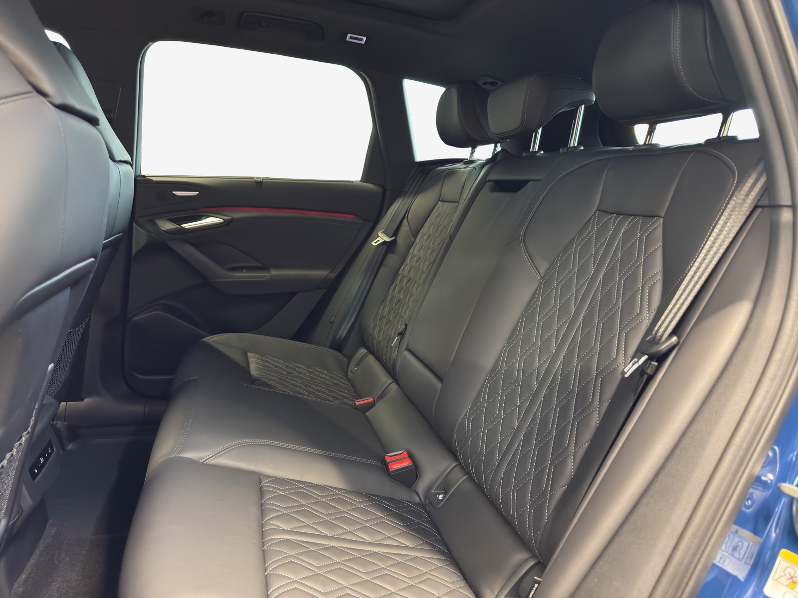 AUDI Q6 e-tron quattro-image-11