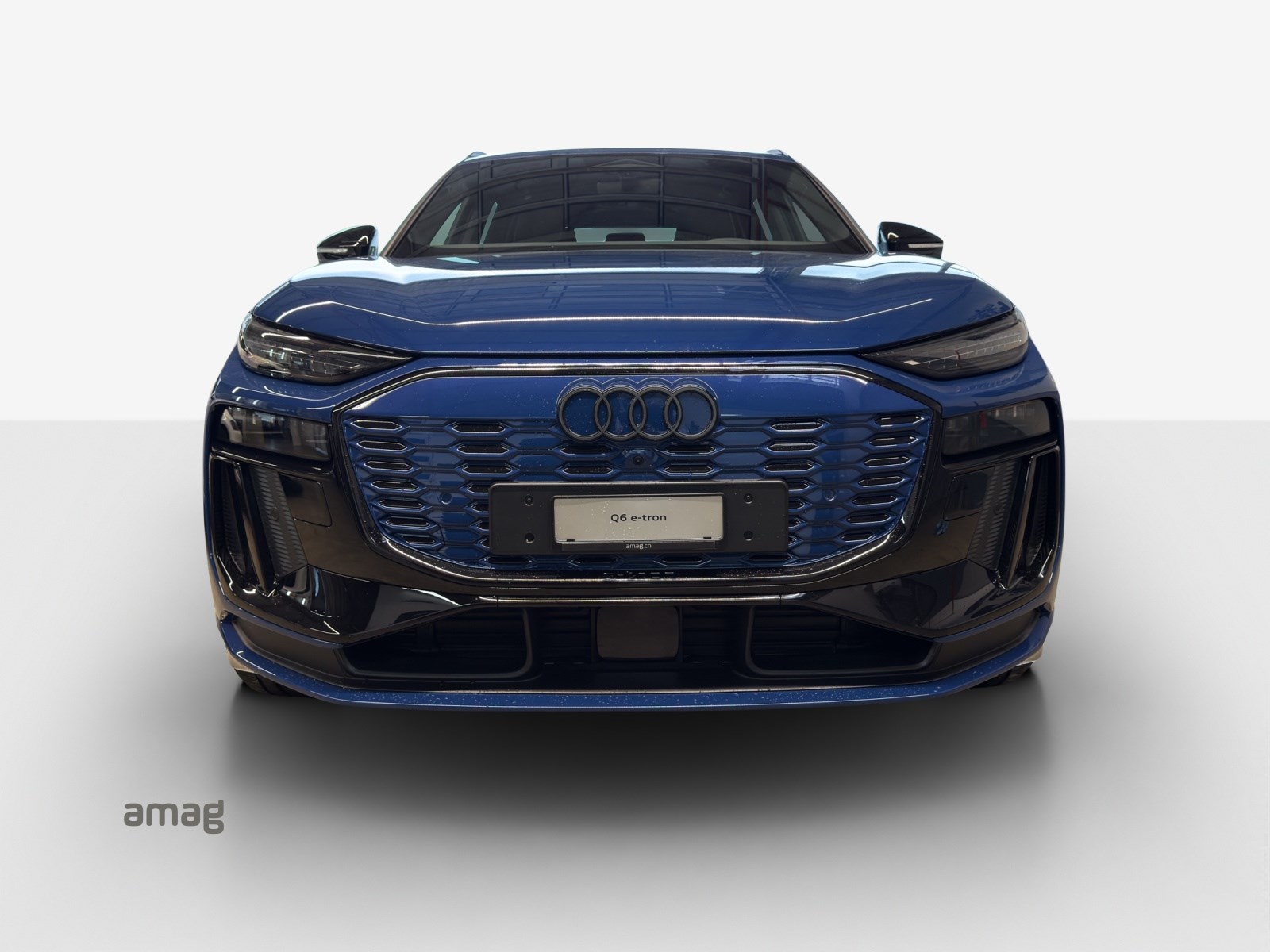 AUDI Q6 e-tron quattro-image-6