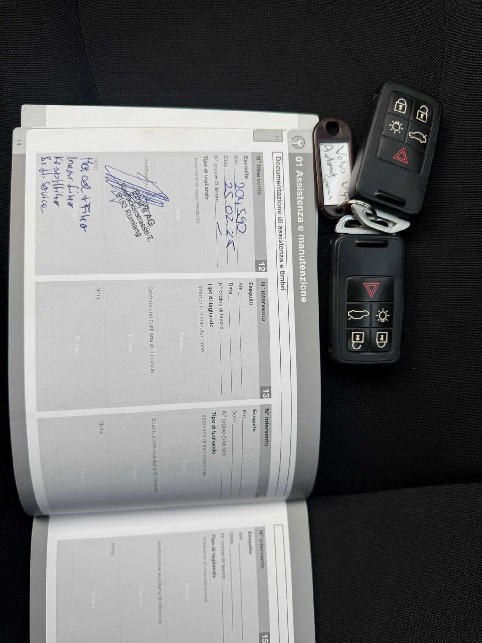 VOLVO V40 D2 Momentum Powershift-image-19