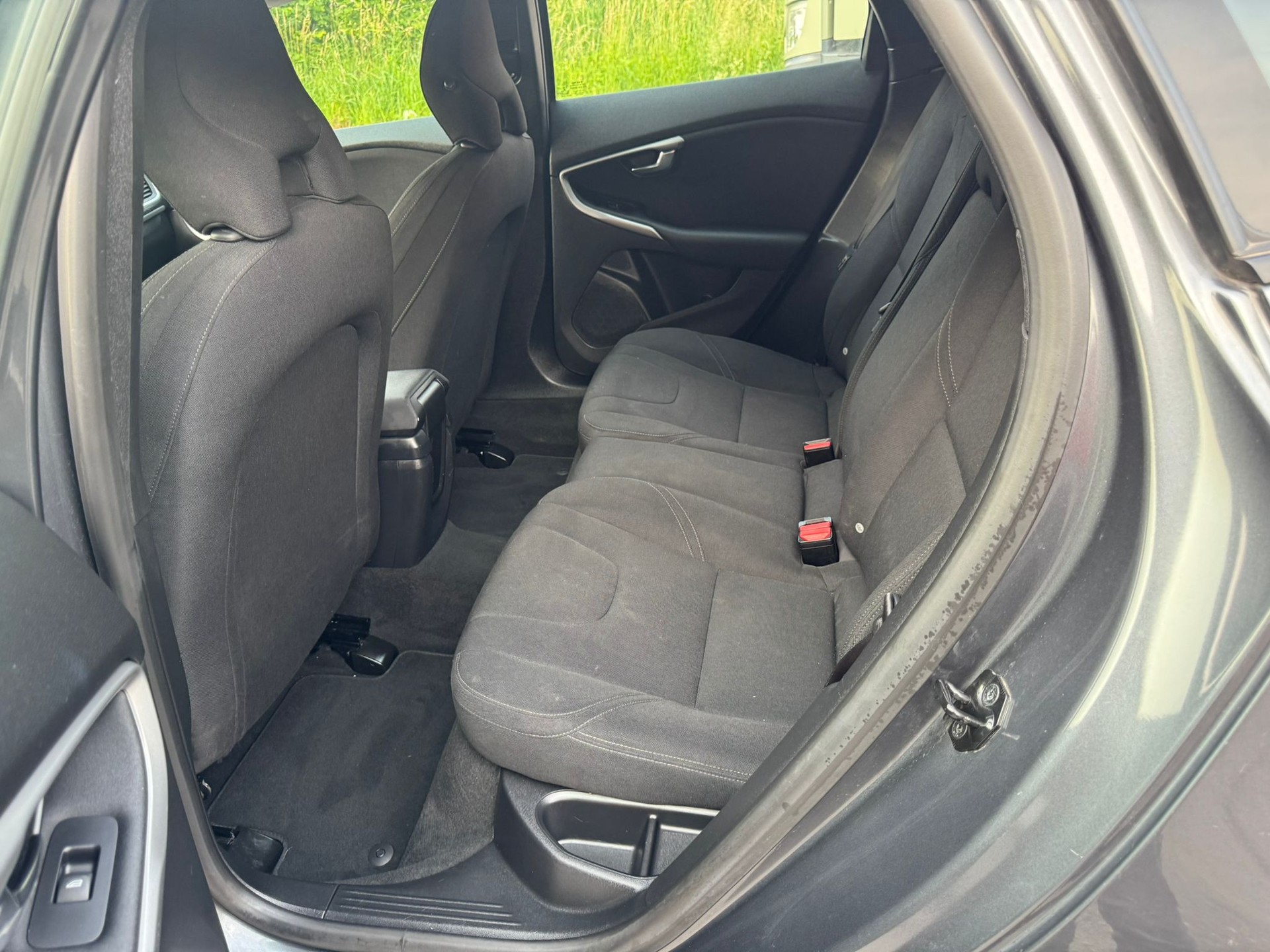 VOLVO V40 D2 Momentum Powershift-image-13
