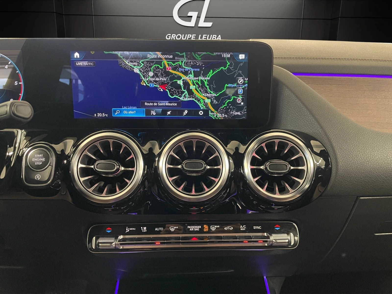 Image MERCEDES-BENZ GLA-220 GLA 220d 4Matic Progressive 8G-DCT