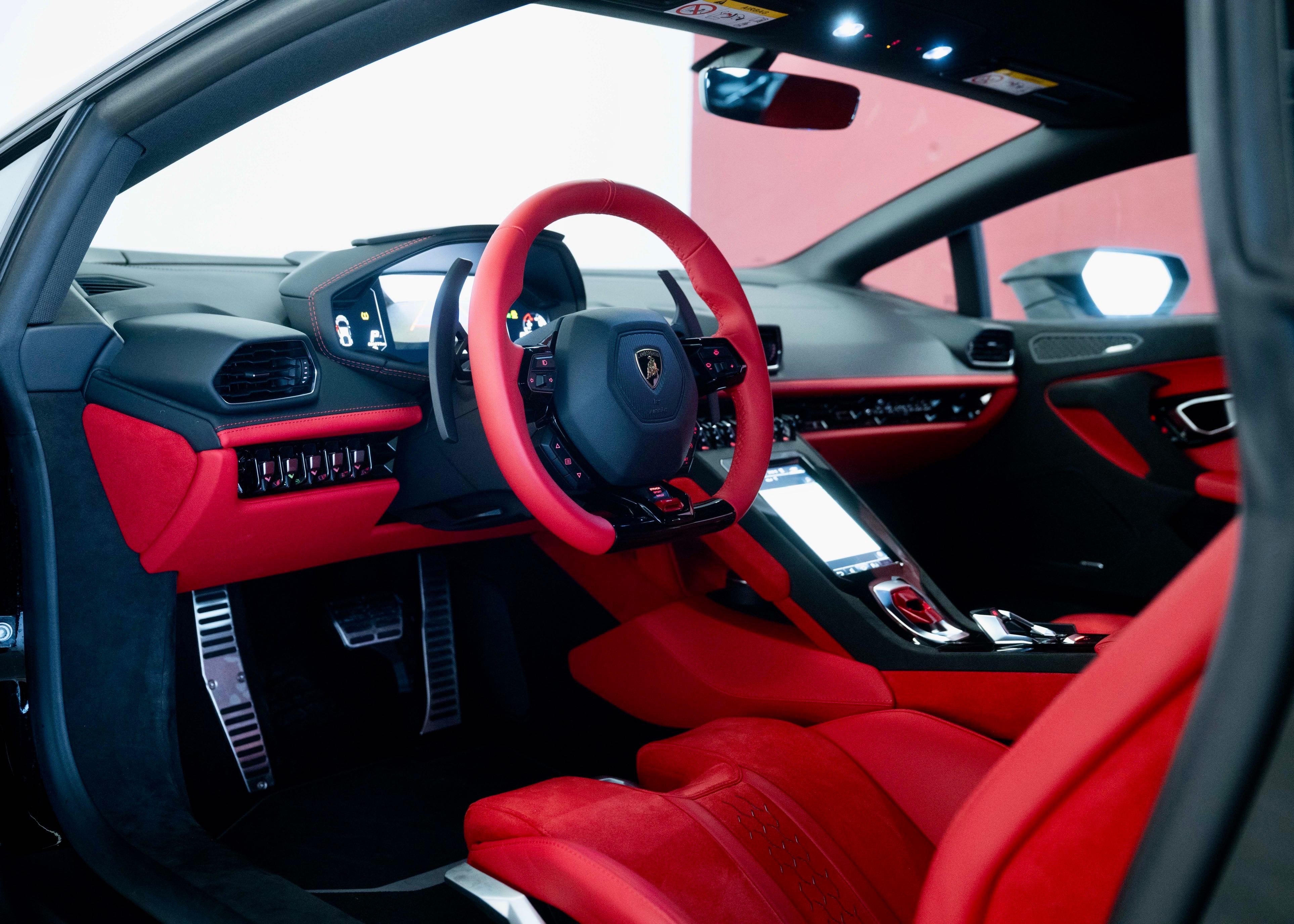 Image LAMBORGHINI HURACAN Huracan Sterrato LP610-4 Coupé DCT (Swiss car, 1st hand, 1 of 1499)