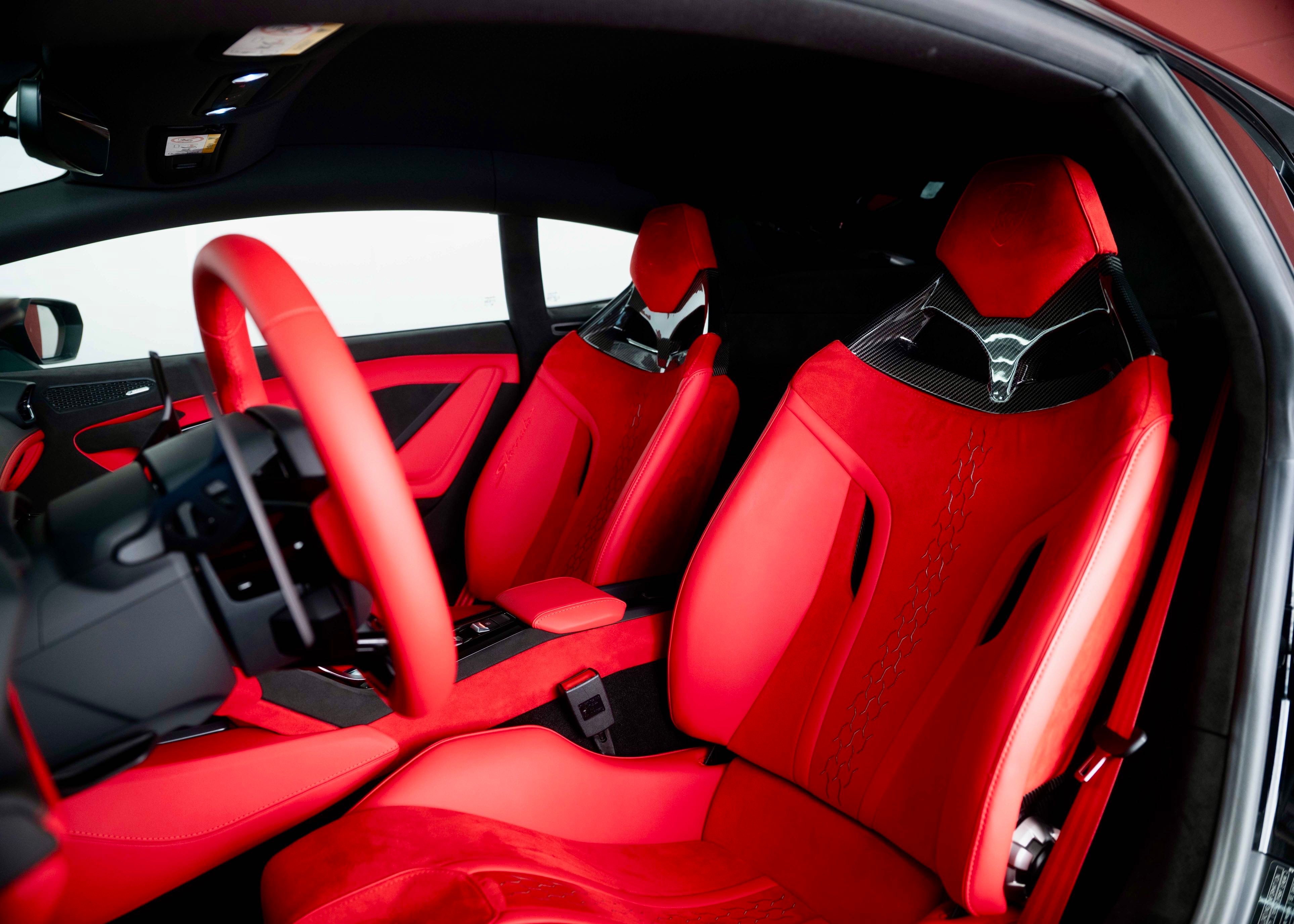 Image LAMBORGHINI HURACAN Huracan Sterrato LP610-4 Coupé DCT (Swiss car, 1st hand, 1 of 1499)