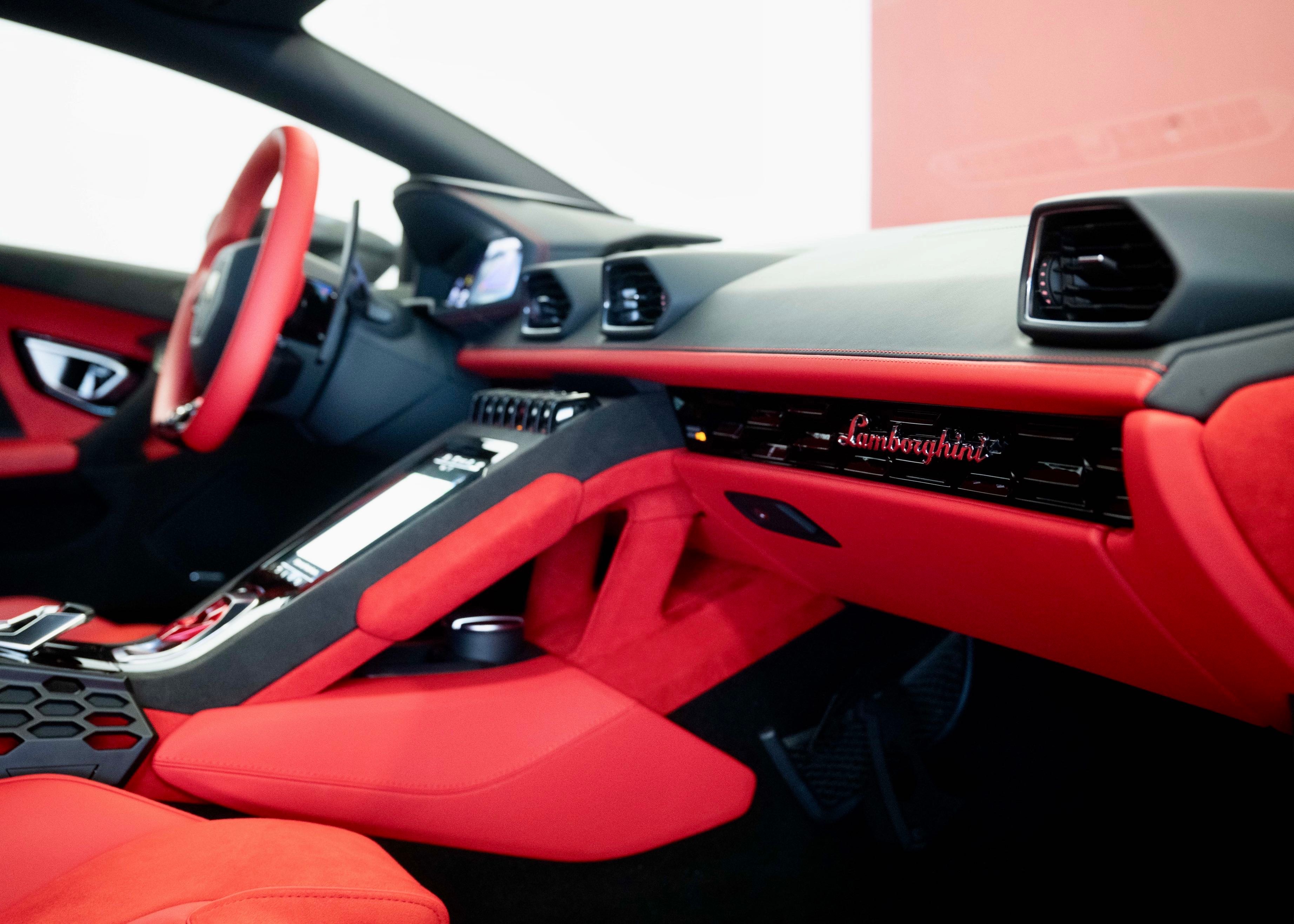 Image LAMBORGHINI HURACAN Huracan Sterrato LP610-4 Coupé DCT (Swiss car, 1st hand, 1 of 1499)