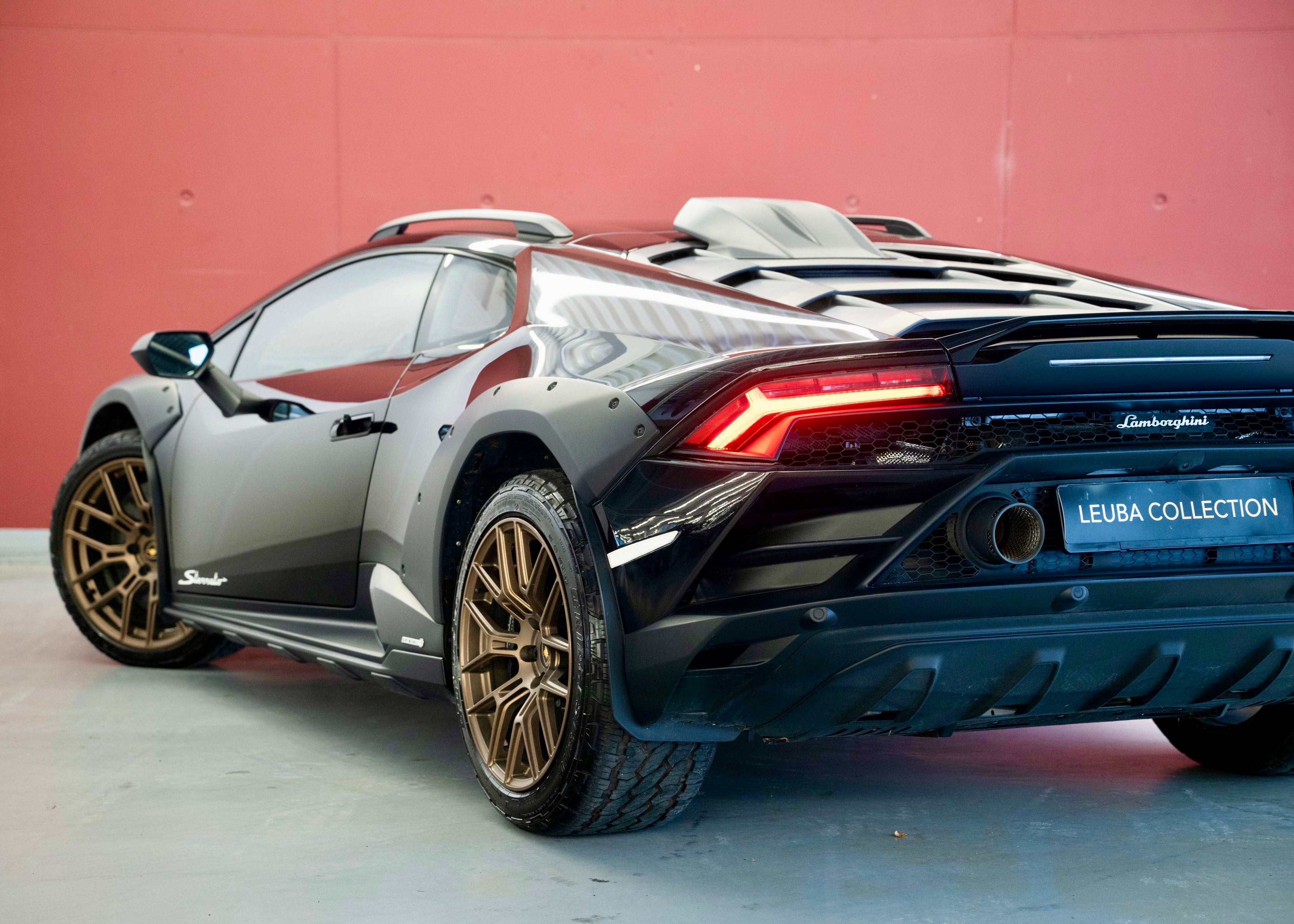 Image LAMBORGHINI HURACAN Huracan Sterrato LP610-4 Coupé DCT (Swiss car, 1st hand, 1 of 1499)