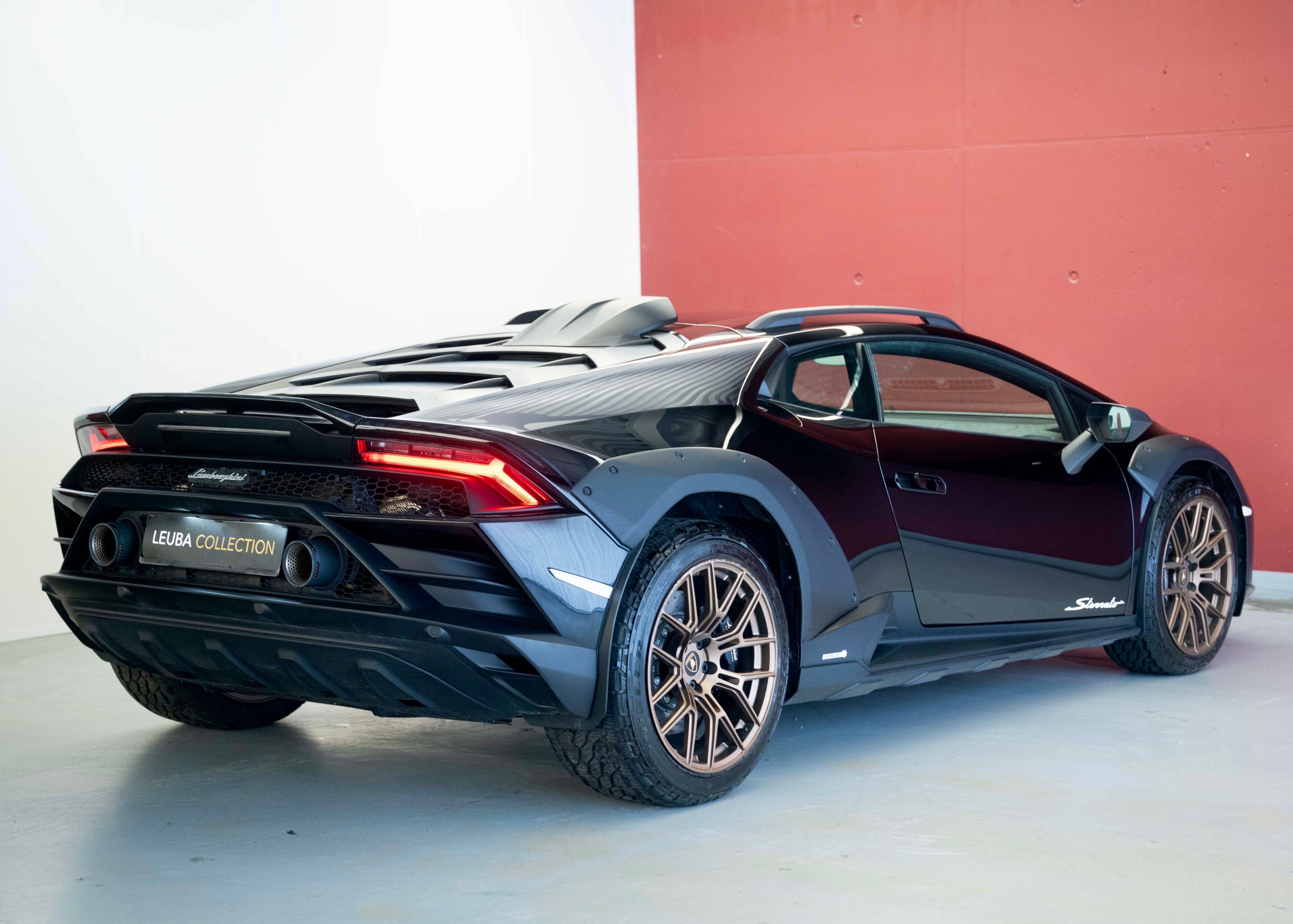 Image LAMBORGHINI HURACAN Huracan Sterrato LP610-4 Coupé DCT (Swiss car, 1st hand, 1 of 1499)