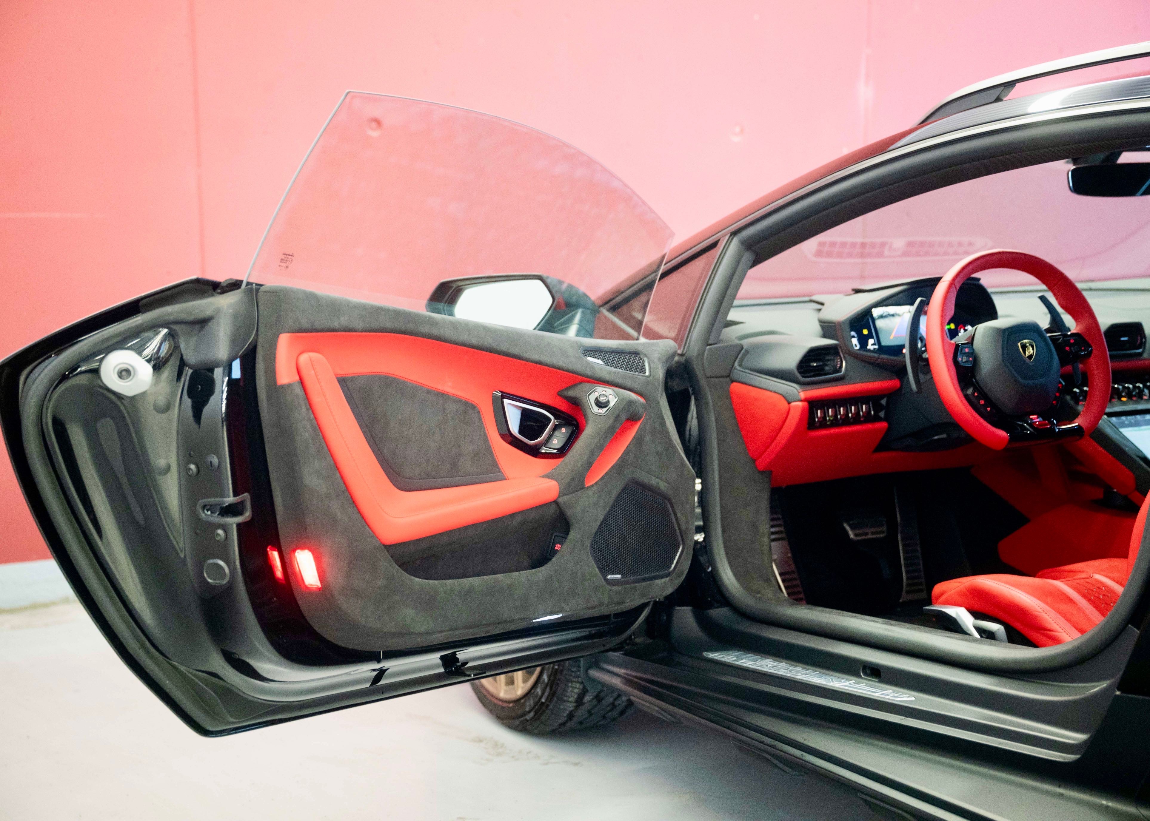 Image LAMBORGHINI HURACAN Huracan Sterrato LP610-4 Coupé DCT (Swiss car, 1st hand, 1 of 1499)