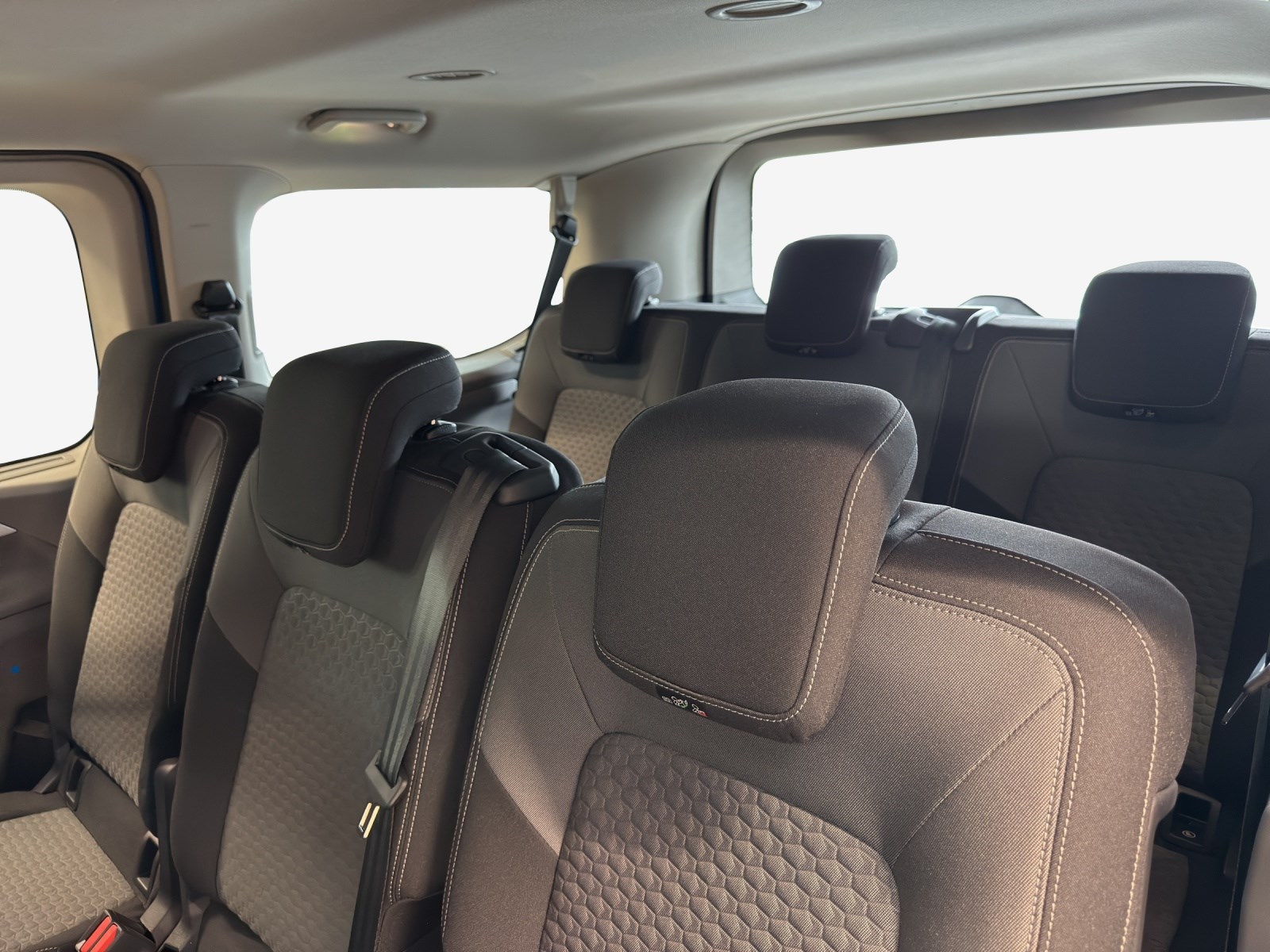 VW CARAVELLE Caravelle 2.0 TDI Live LWB 4 Motion Aut 8-image-14