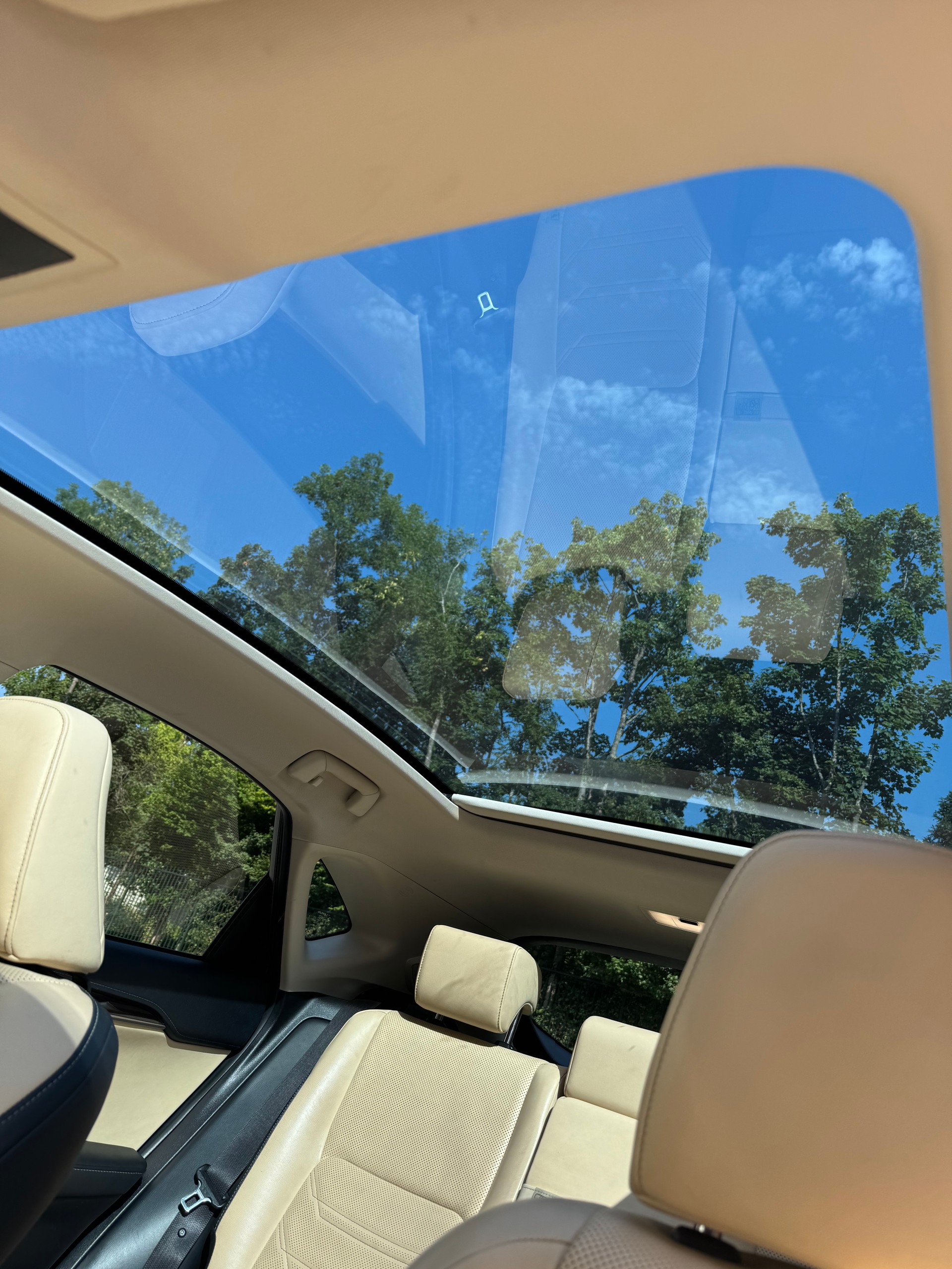 LEXUS NX 300h excellence E-Four Automatic-image-3