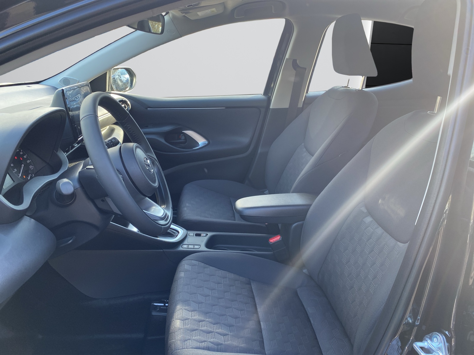 Image MAZDA 2 2 Hybrid Centre-line