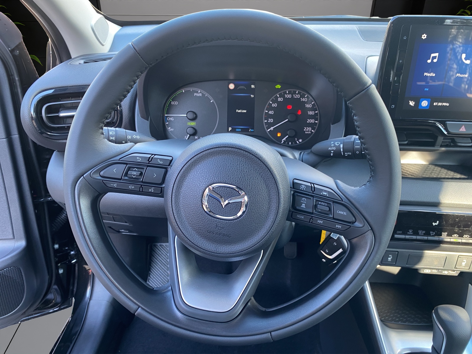 Image MAZDA 2 2 Hybrid Centre-line